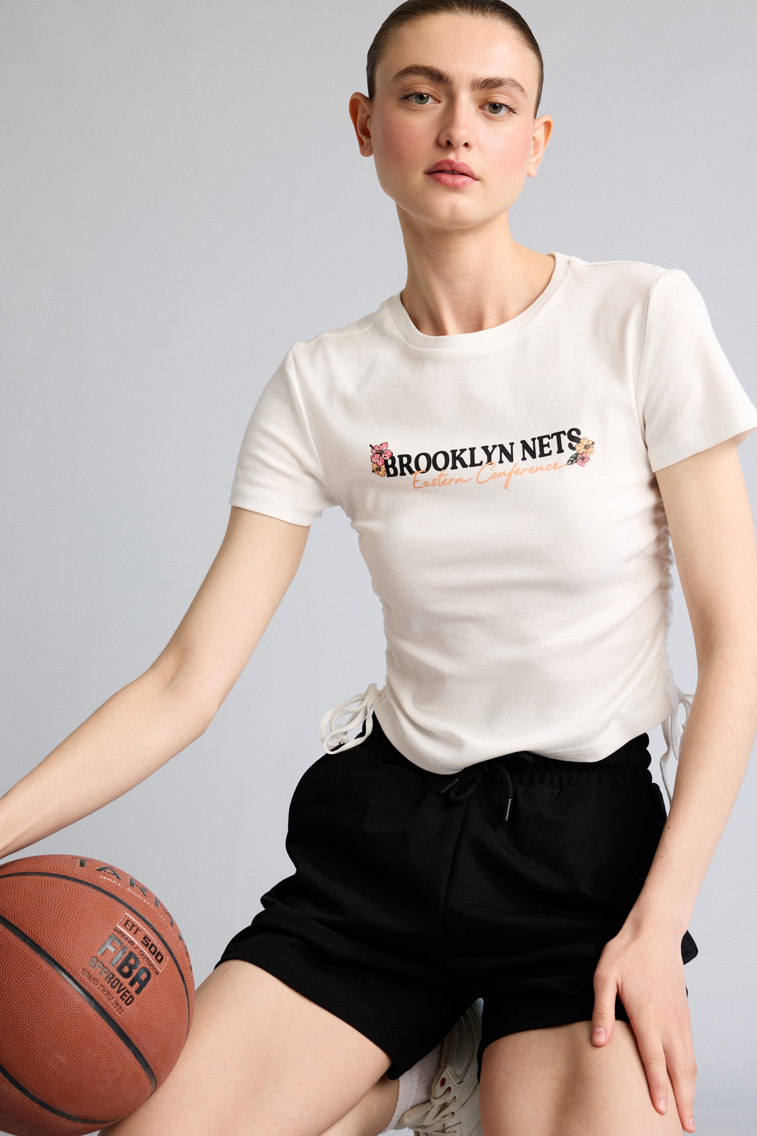 DeFacto %100 Pamuk NBA Slim Fit Baskılı Ribana Tişört