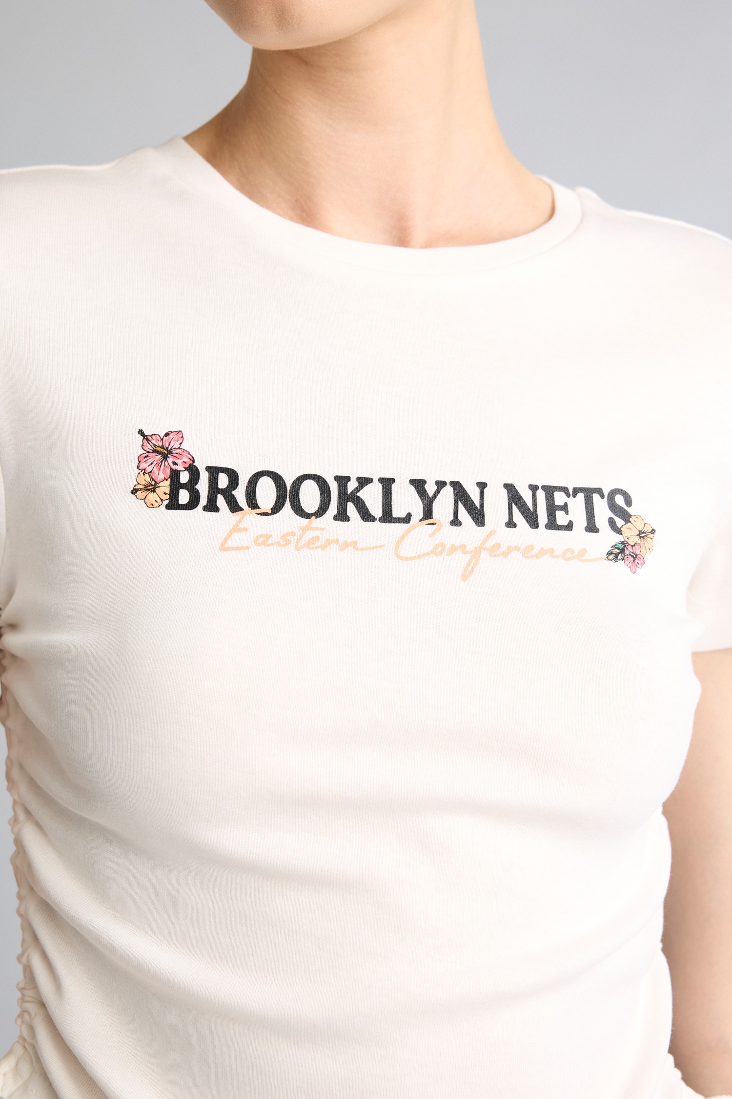 DeFacto %100 Pamuk NBA Slim Fit Baskılı Ribana Tişört görsel 4