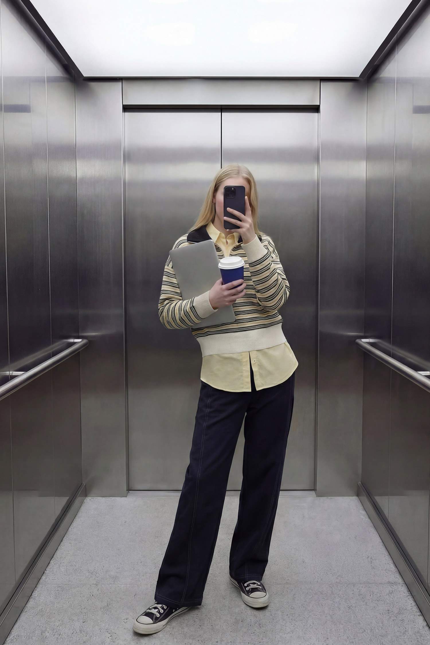 Yarım Fermuarlı Çizgili Sweatshirt