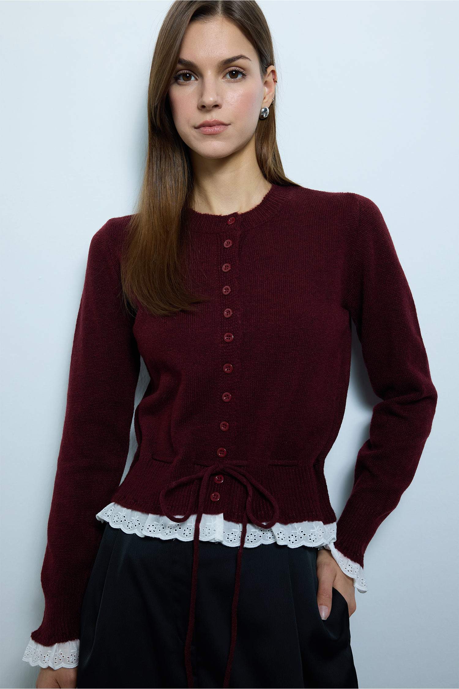 جاكيت تريكو سليم فيت قصة ضيقة