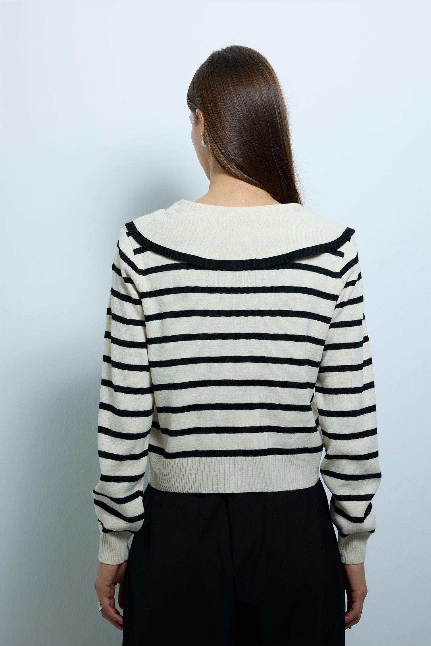 Slim Fit Baby Collar Pullover