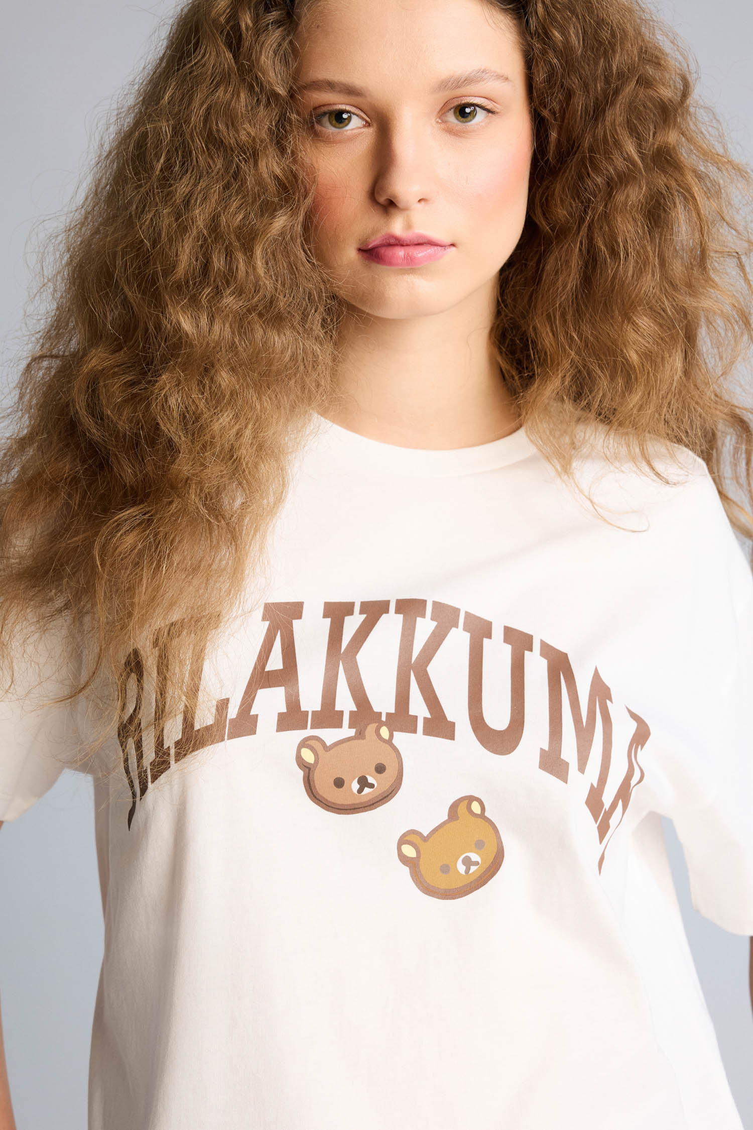 DeFacto %100 Pamuk Rilakkuma Oversıze Sırt Baskılı Tişört görsel 3