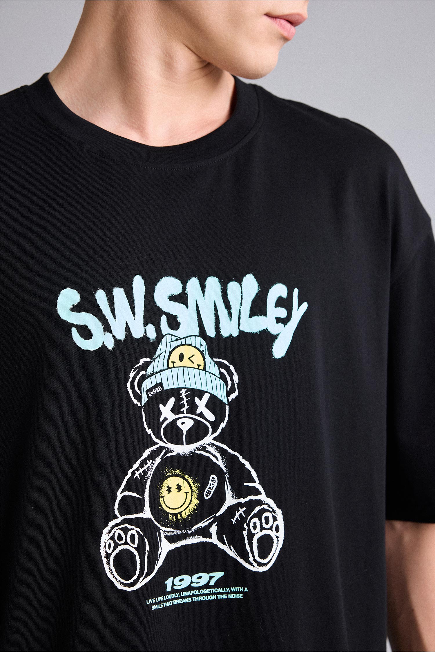 DeFacto %100 Pamuk SmileyWorld Sırt Baskılı Tişört görsel 5