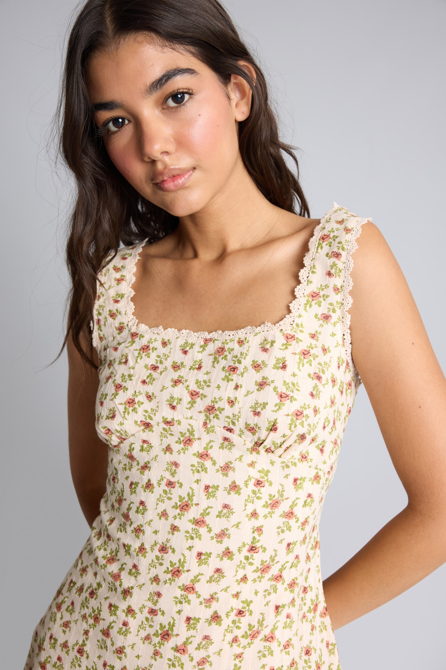 DeFacto %100 Pamuk Bodycon Askılı Çiçekli Mini Elbise görsel 4