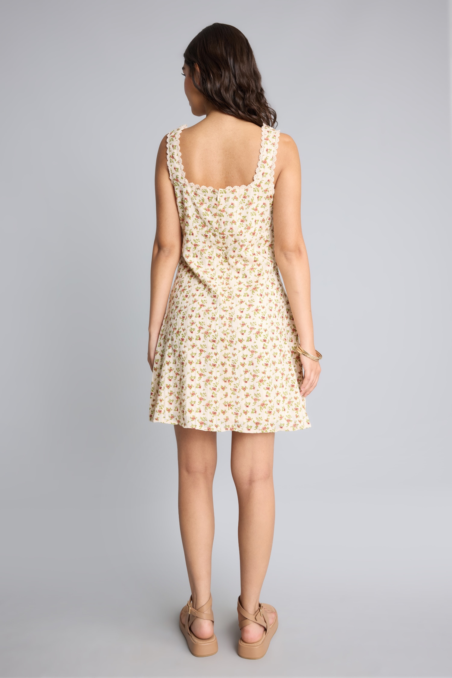 DeFacto %100 Pamuk Bodycon Askılı Çiçekli Mini Elbise görsel 5