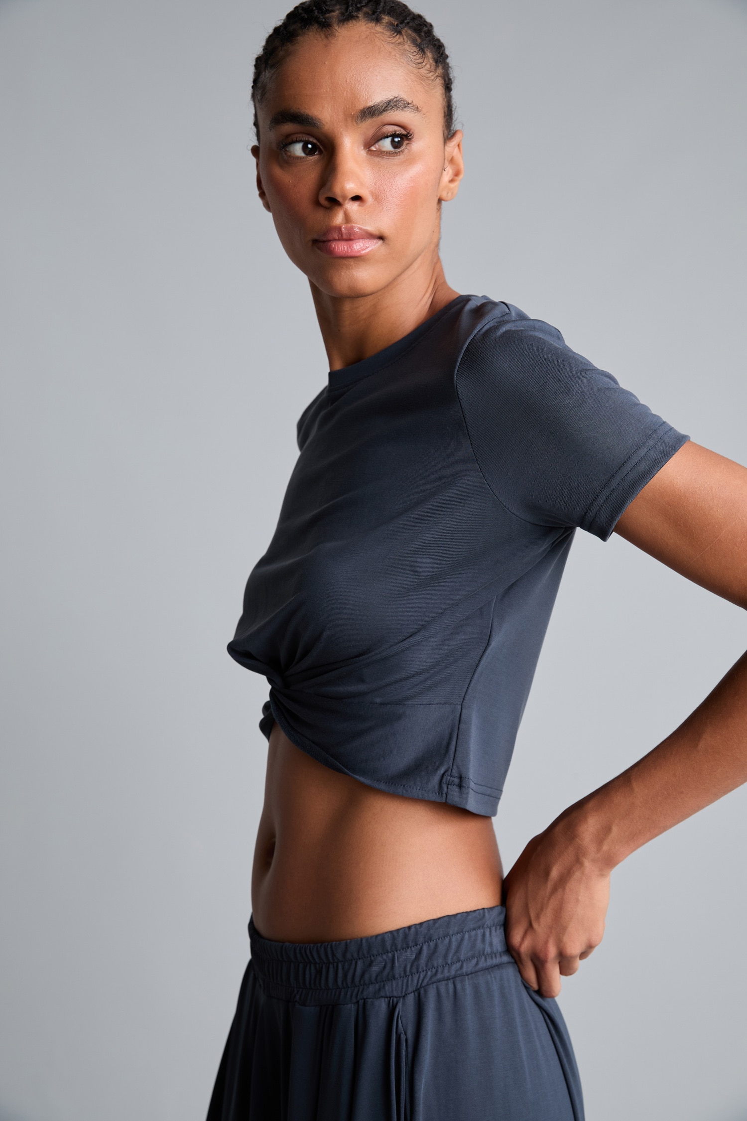 DeFacto Ultra Yumuşak Cropped Lisanslı Sporcu Modal Crop Tişört görsel 5