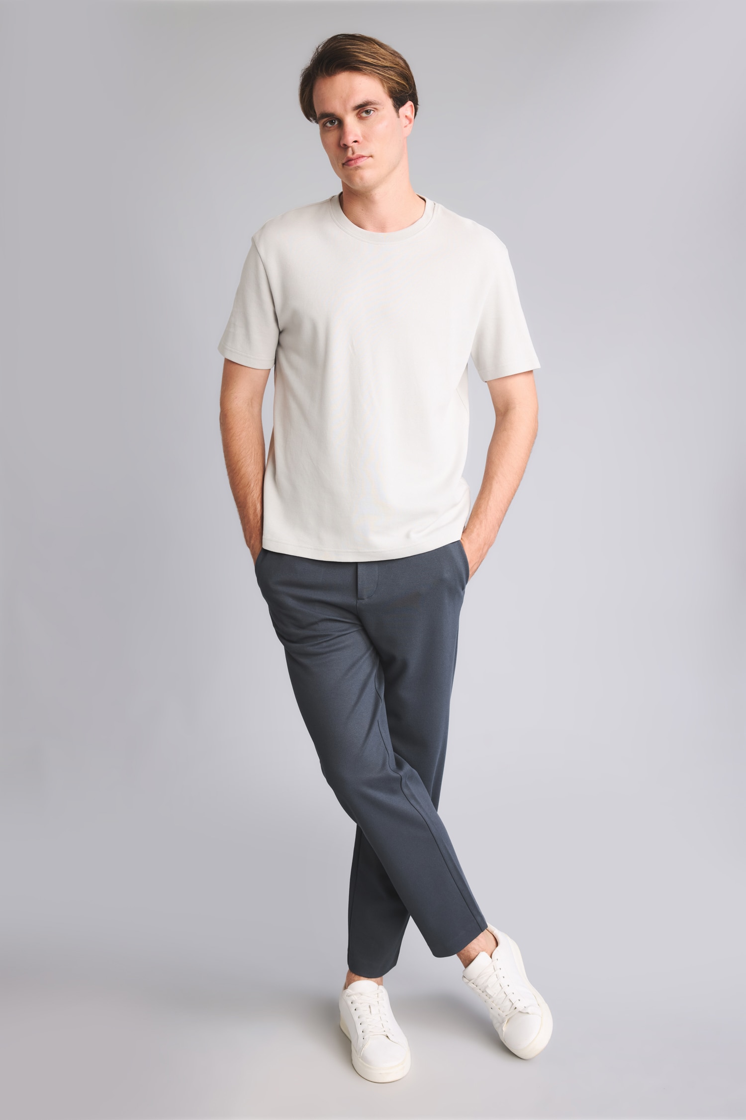 DeFacto Regular Fit Beli Lastikli Düz Paça Pantolon görsel 2
