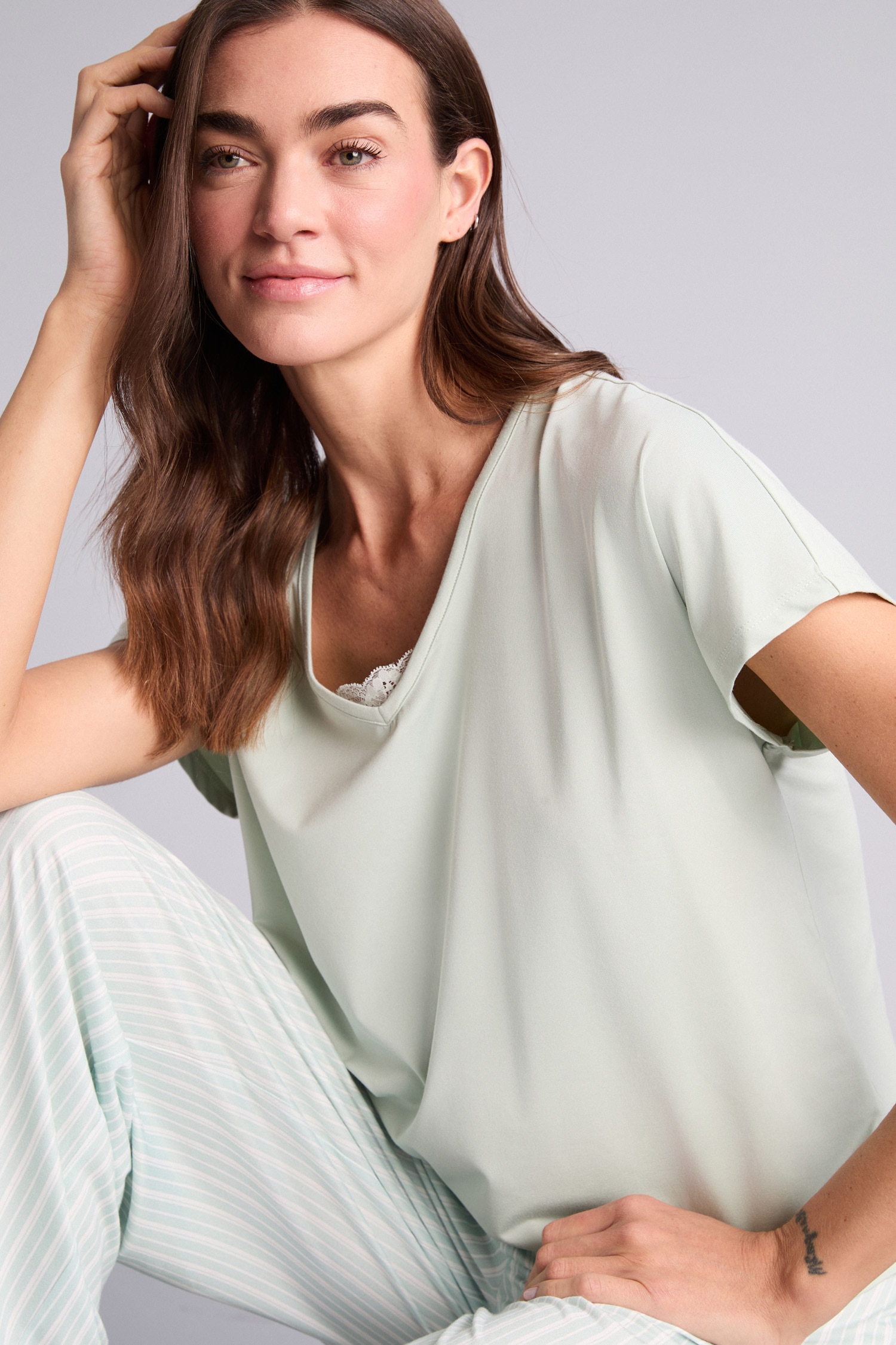 DeFacto Ultra Yumuşak Softshell Pijama Takımı Üst Alt görsel 3