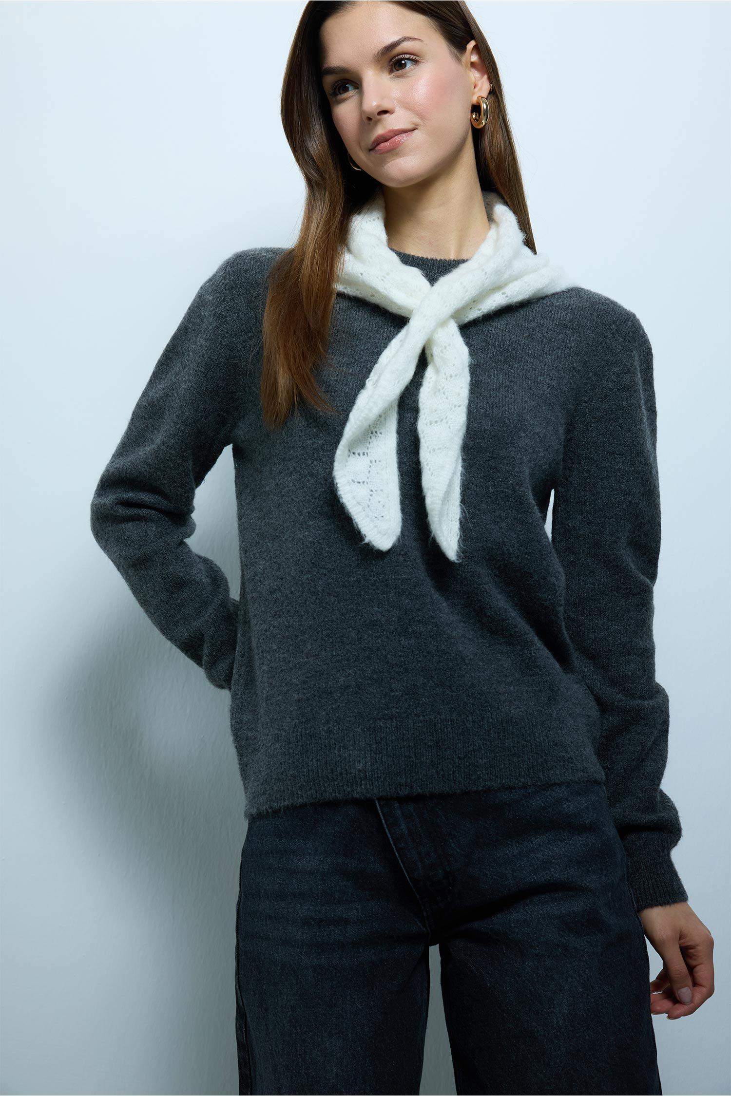 Slim Fit Crew Neck Pullover