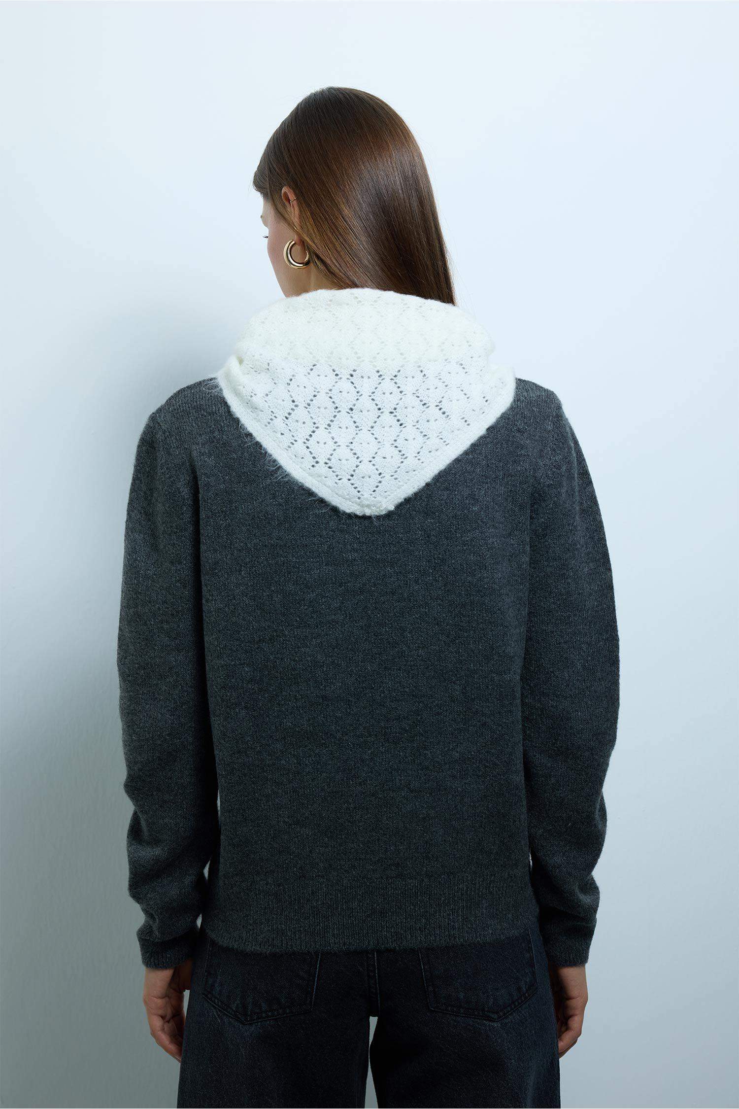 Slim Fit Crew Neck Pullover