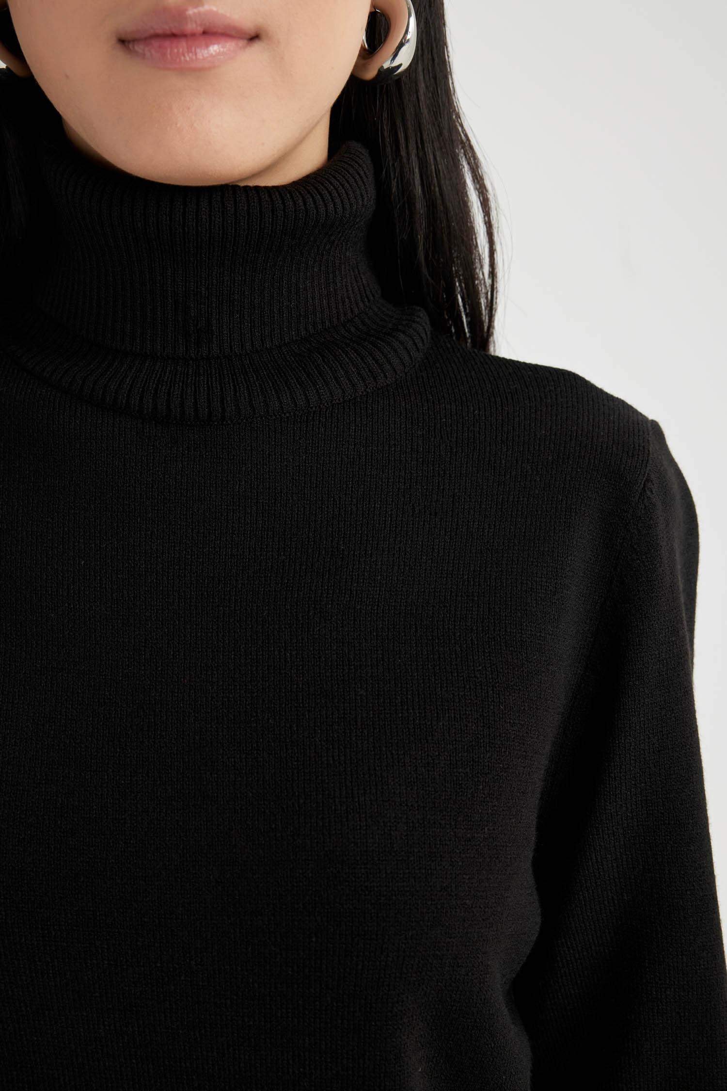 Regular Fit Yumuşak Dokulu Balıkçı Yaka Basic Düz Triko Kazak