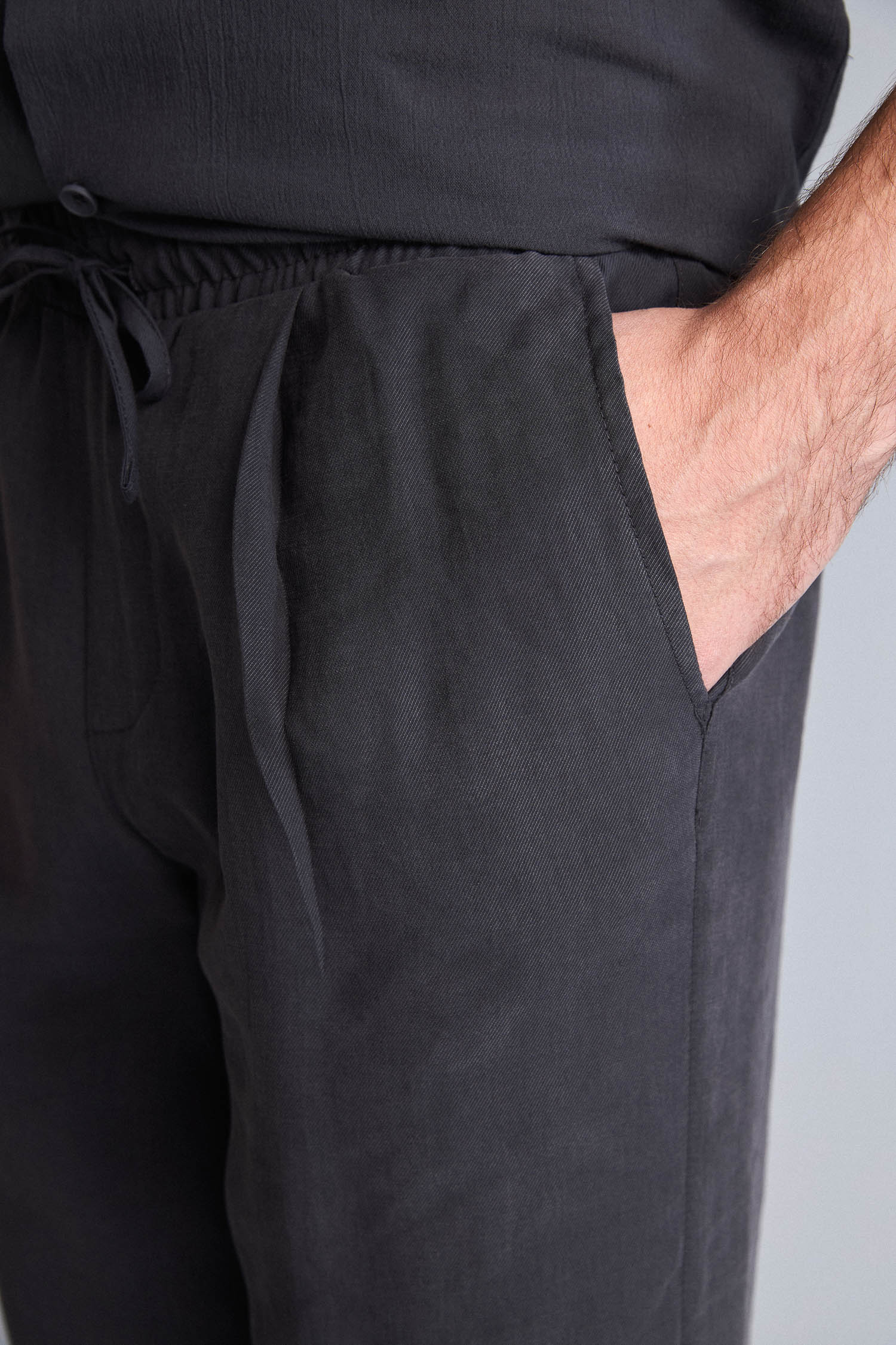 DeFacto %100 Pamuk Relax Fıt Düz Paça Pantolon görsel 4