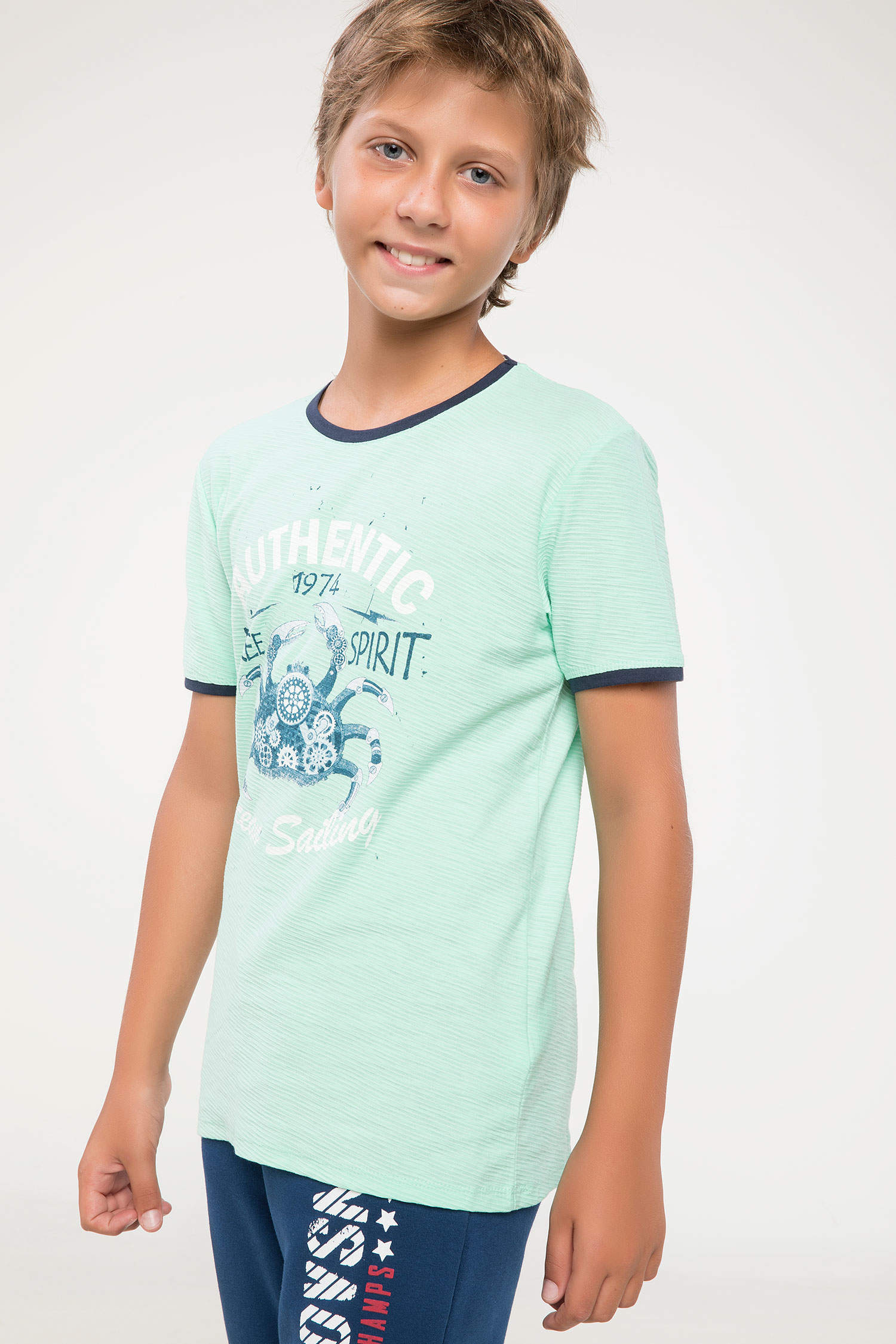Defacto Renk Değiştiren Baskılı Genç Erkek T-shirt. 5