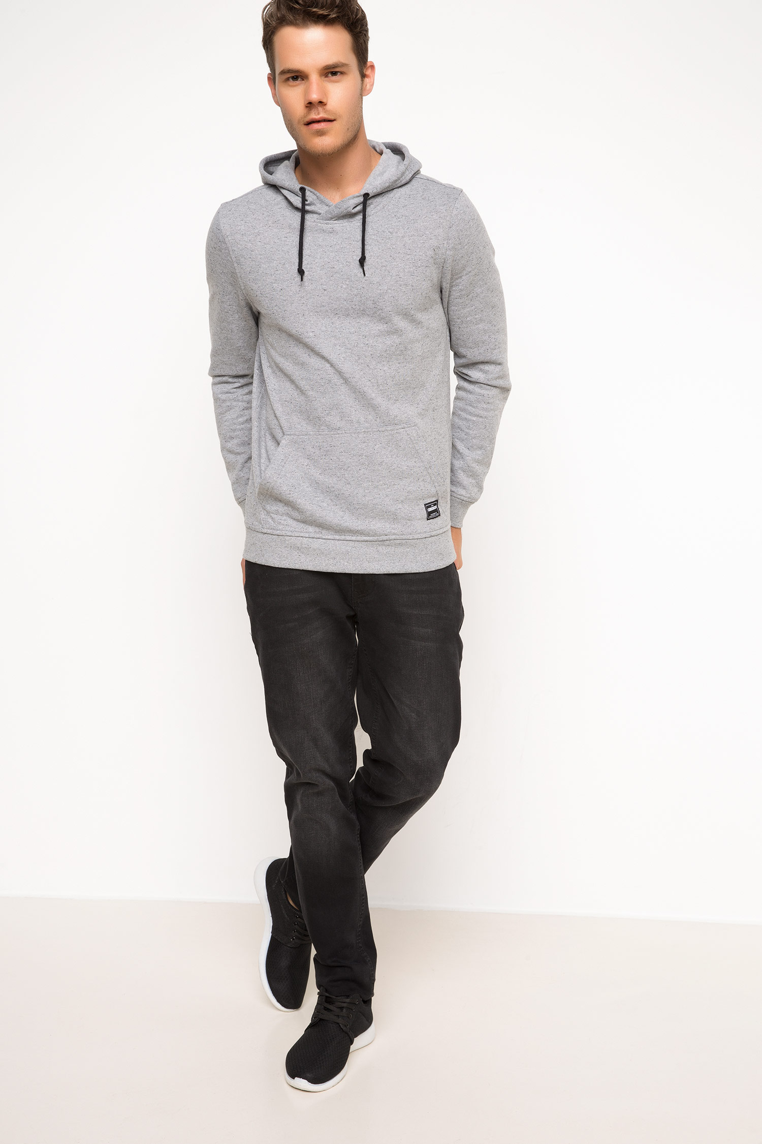 Defacto Kapüşonlu Sweatshirt. 2