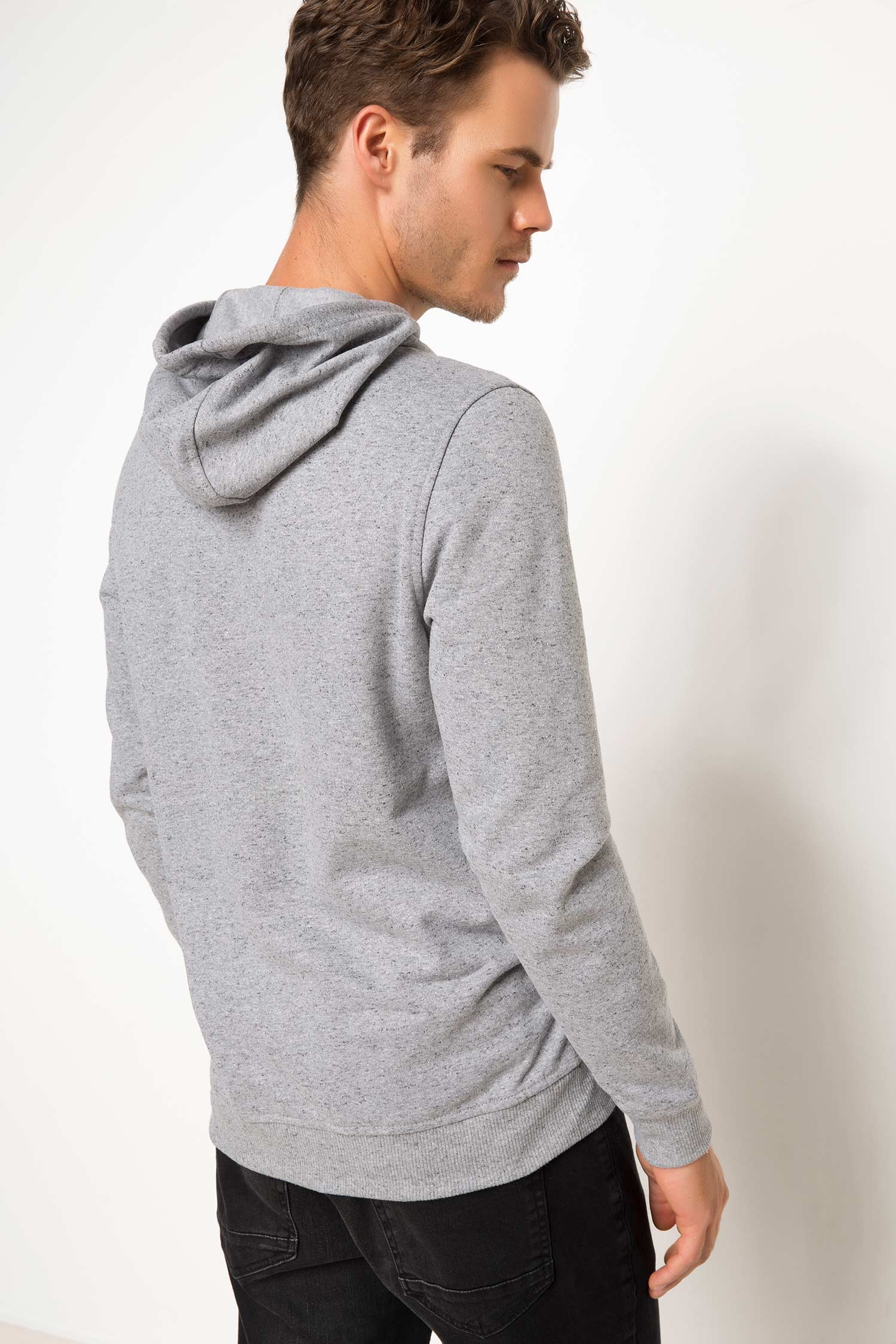 Defacto Kapüşonlu Sweatshirt. 3