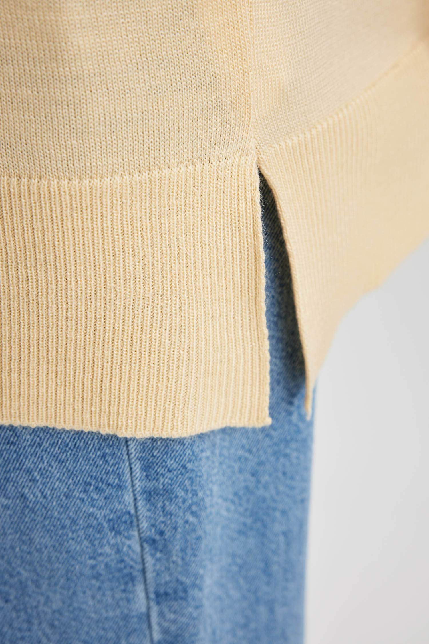 تونيك قصة عادية بياقة مستديرة