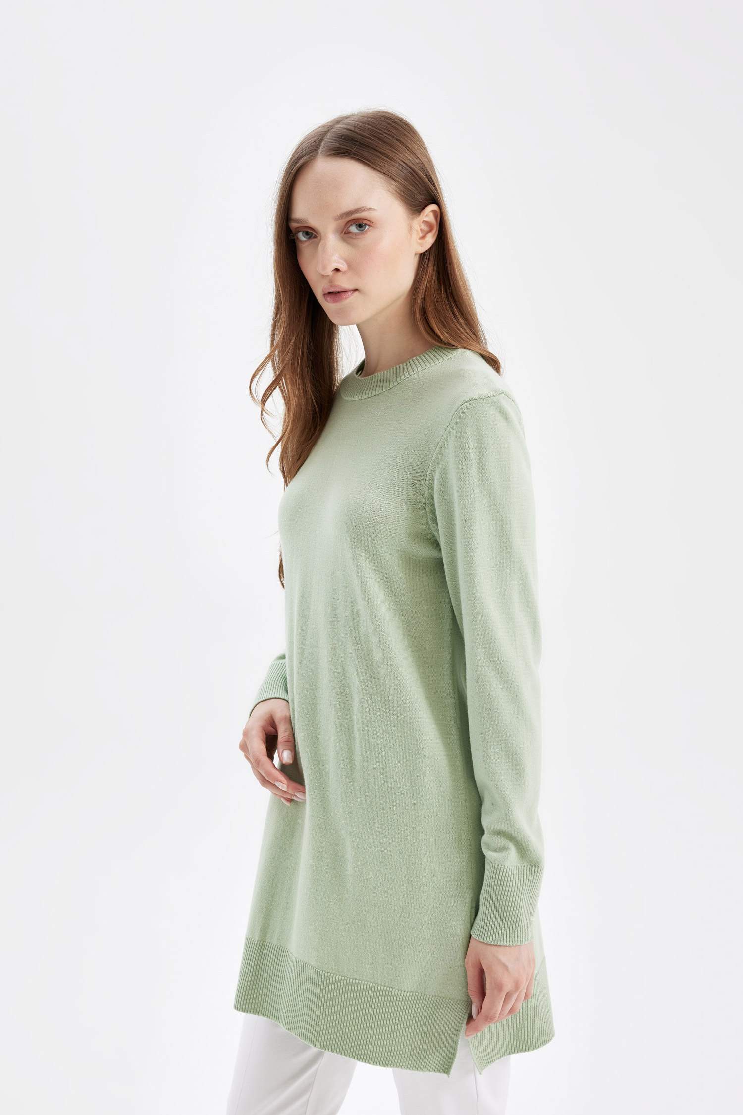 Regular Fit Bisiklet Yaka Yırtmaçlı Basic Düz Triko Kazak Tunik