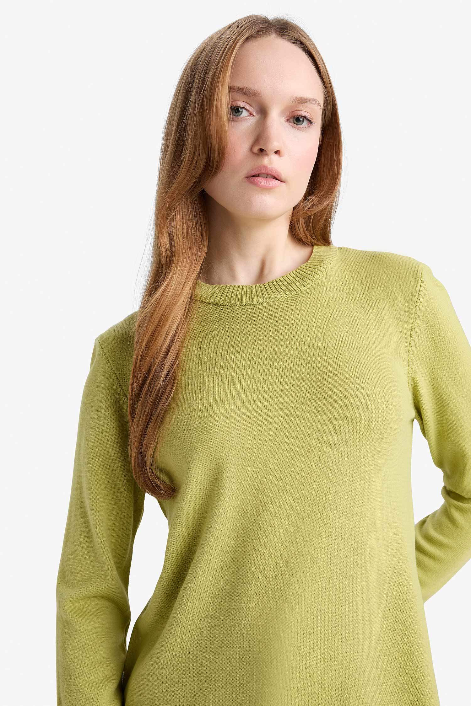 Tunique pull tricot basique à col rond fente sur le côté Coupe régulière