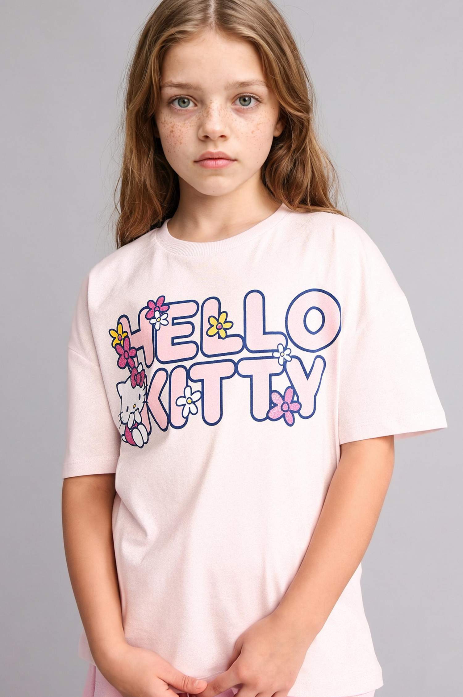 Hello Kitty ルーズフィットTシャツ Pink Girls & Teens Girl Relax Fit Hello Kitty Licensed Short