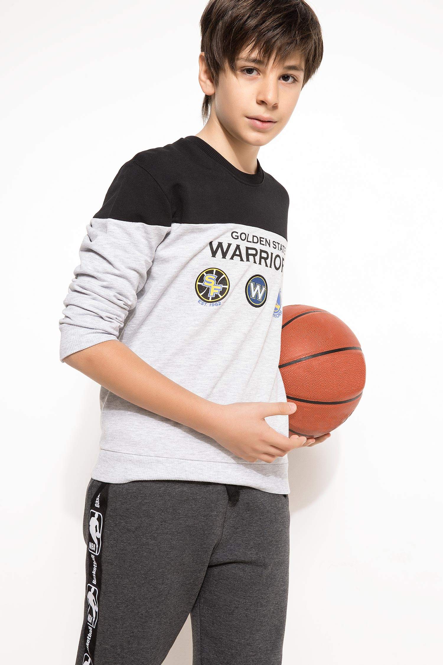 Defacto NBA Lisanslı Genç Erkek Sweatshirt. 1