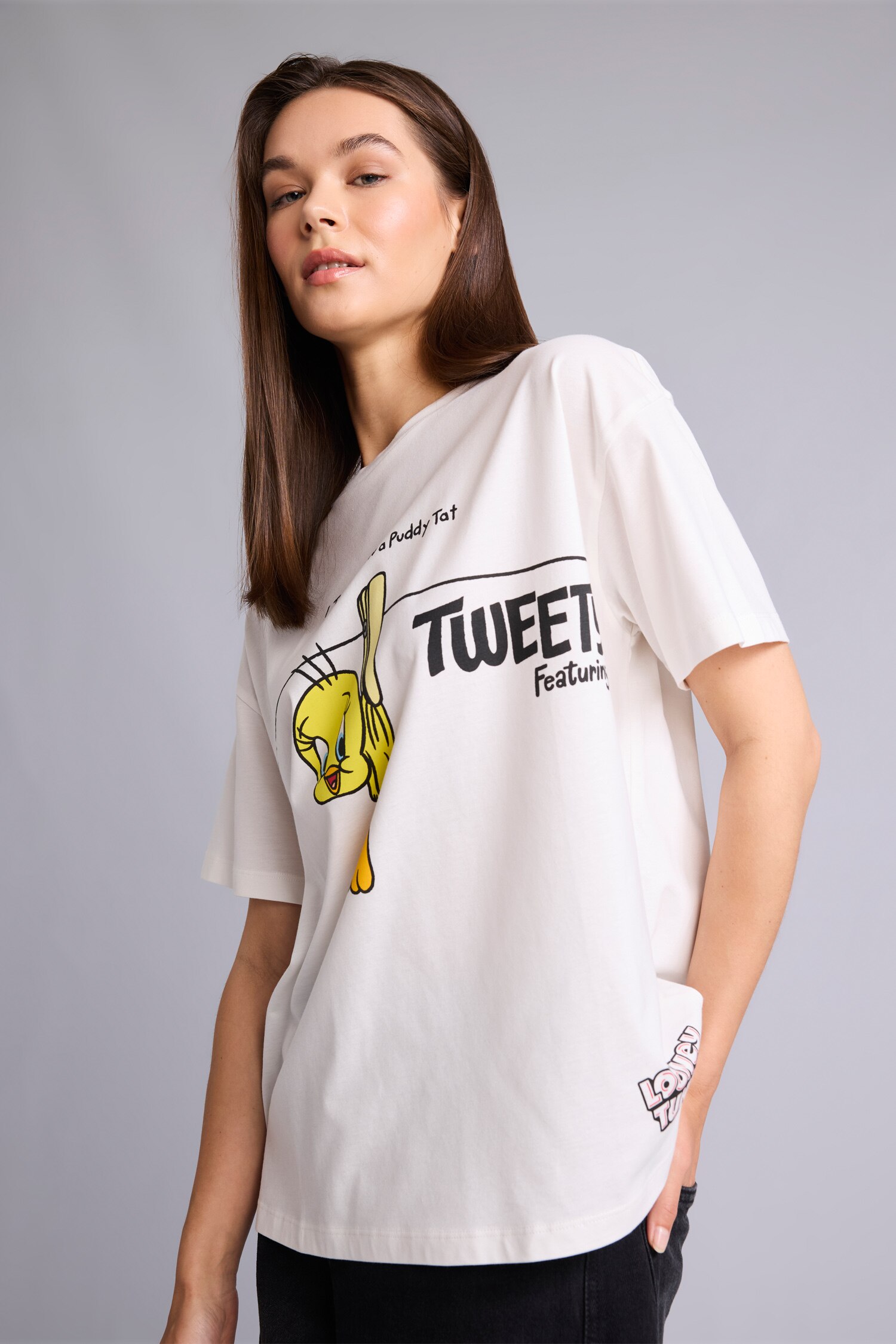 DeFacto %100 Pamuk Looney Tunes Oversıze Baskılı Kısa Kollu Tişört görsel 4