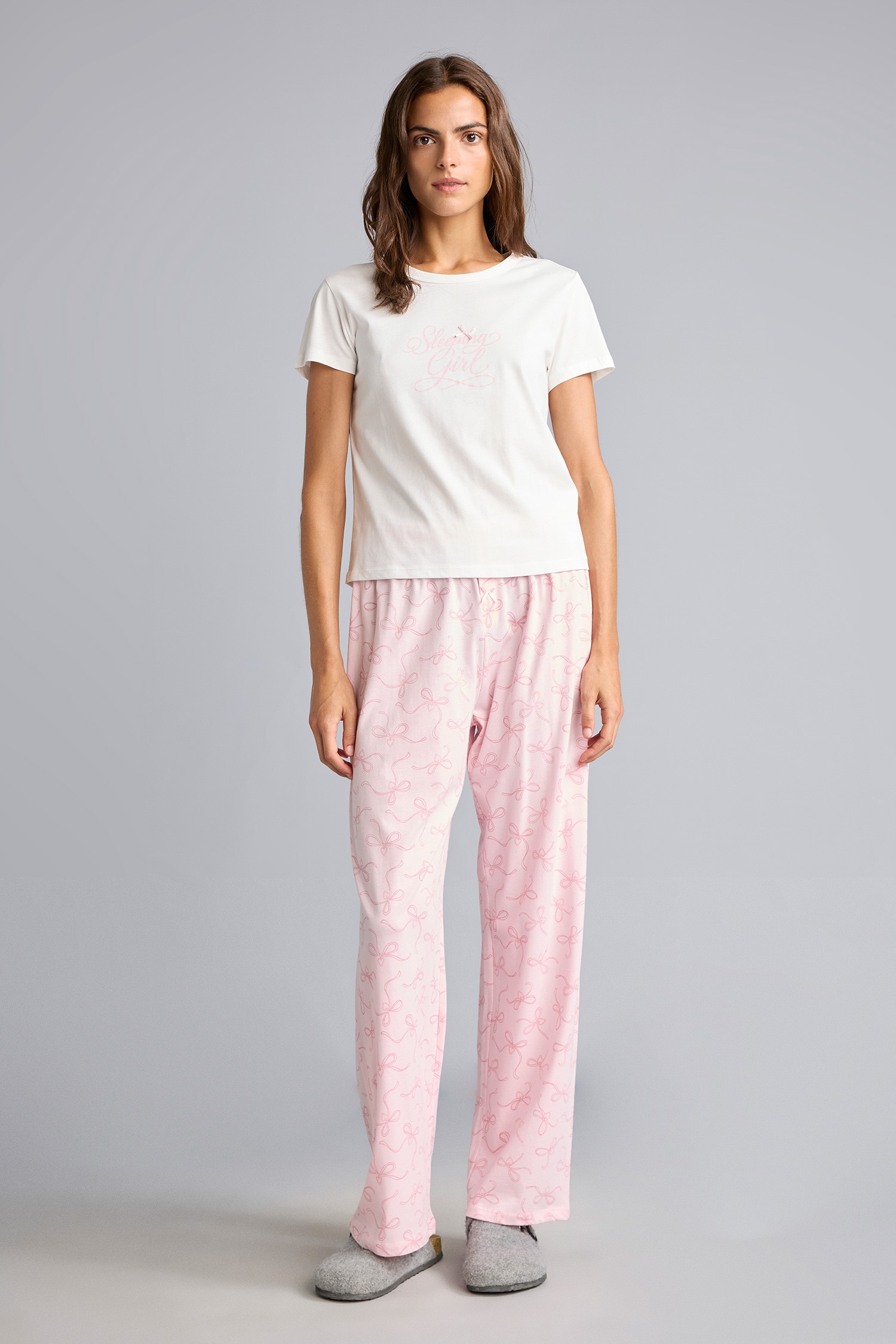 DeFacto Kısa Kollu Üst Desenli Geniş Paça Alt Pijama Takımı