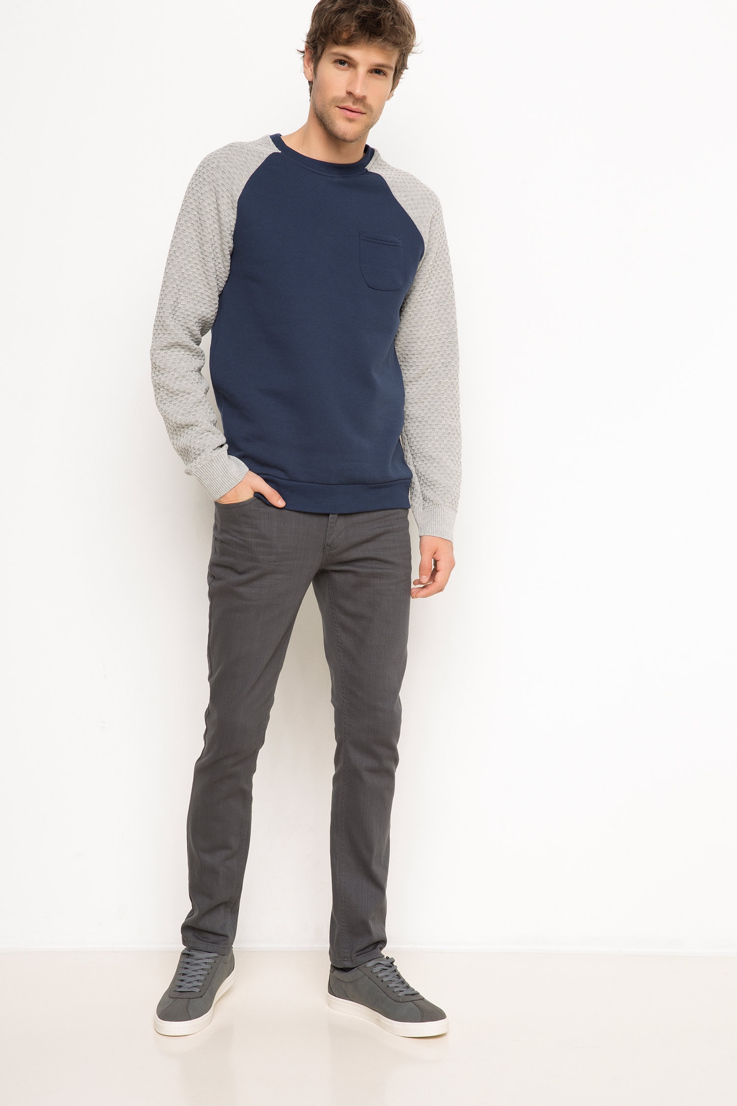 Defacto Tek Cep Sweatshirt. 2