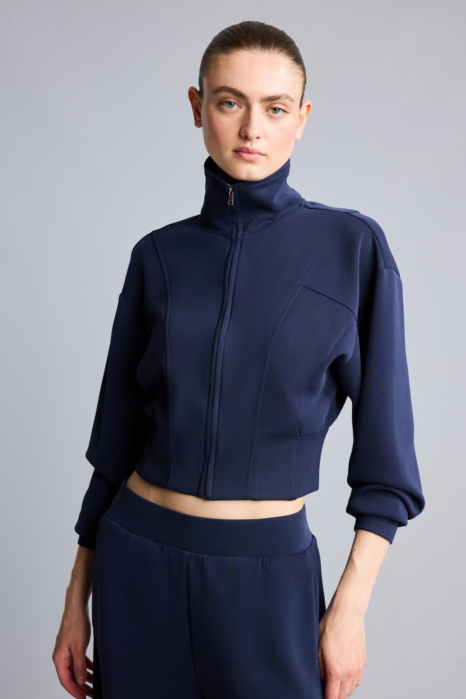 DeFacto Fermuarlı Crop Modal Basic Sweatshirt Hırka görsel 5