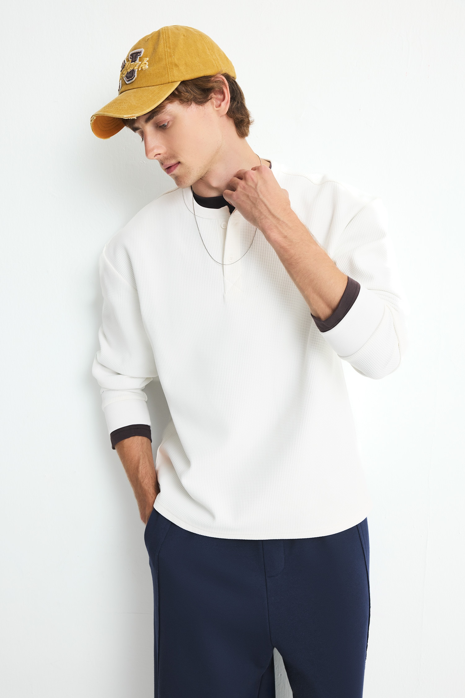 DeFacto Boxy Fit Düğmeli Waffle Sweatshirt görsel 3