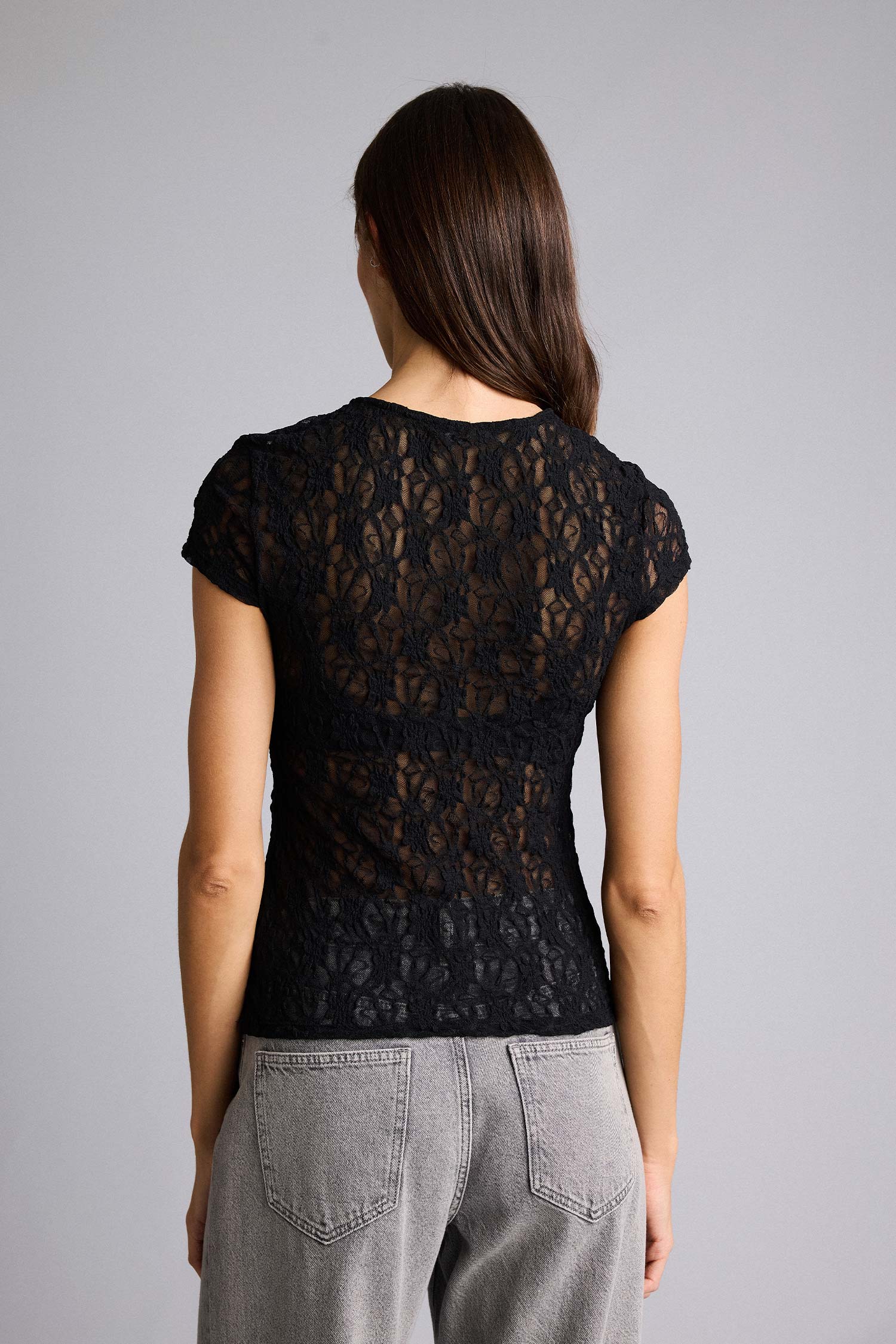 DeFacto Slim Fit Dantel Kısa Kollu Basic Tişört görsel 5