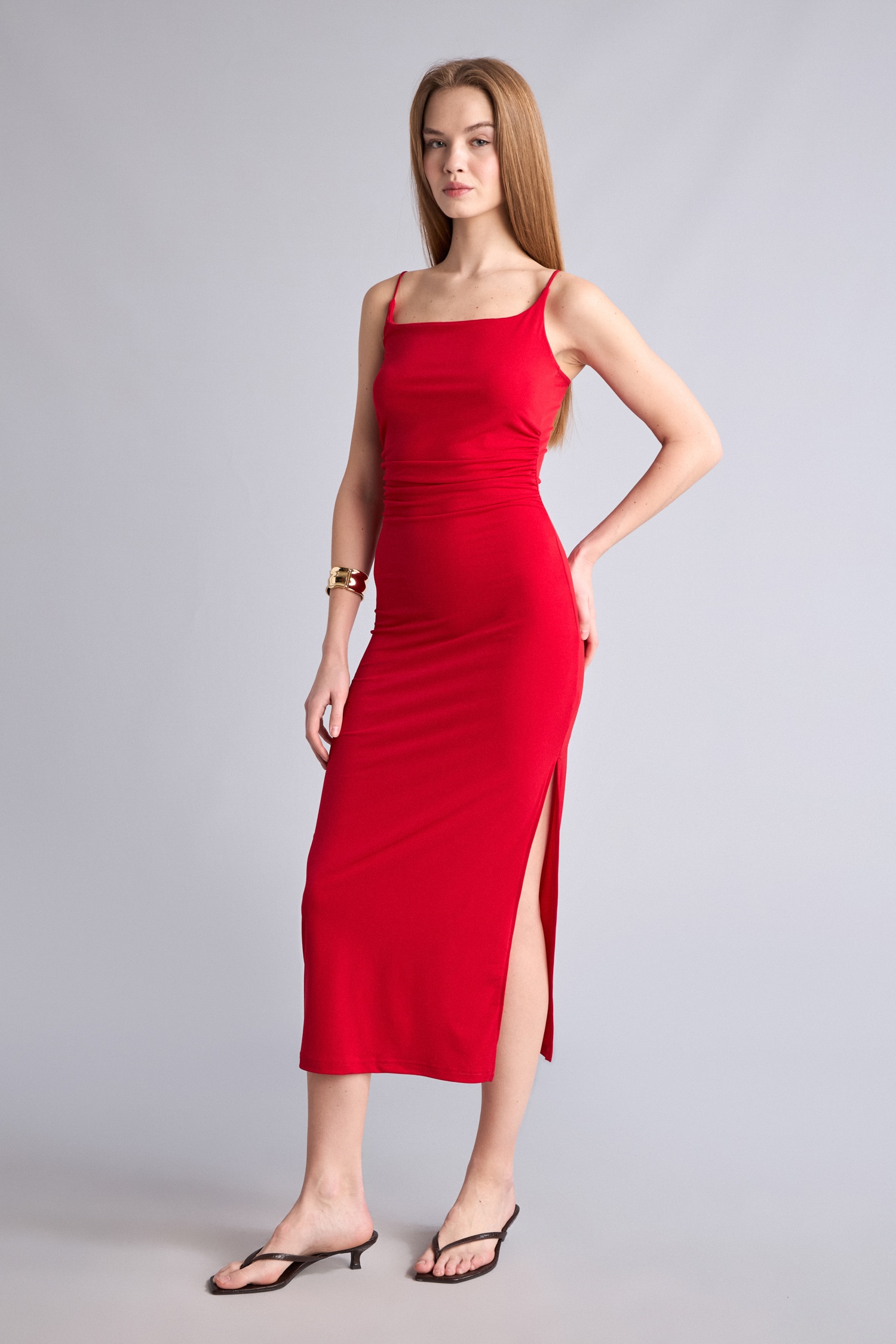 DeFacto Bodycon Vücudu Saran Kare Yaka Askılı Maxi Elbise görsel 2