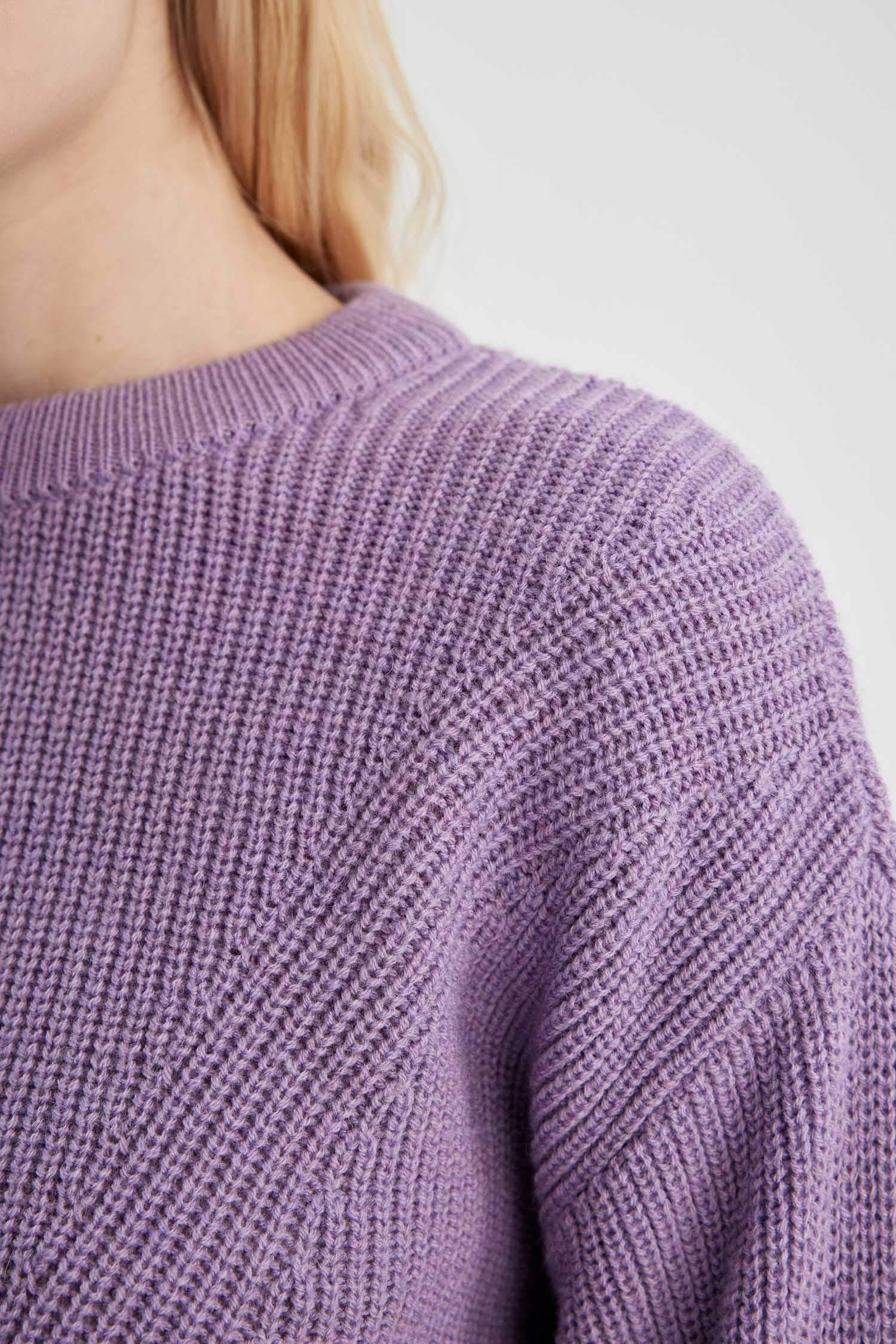 بلوفر تريكو بيزك قصة عادية كم طويل