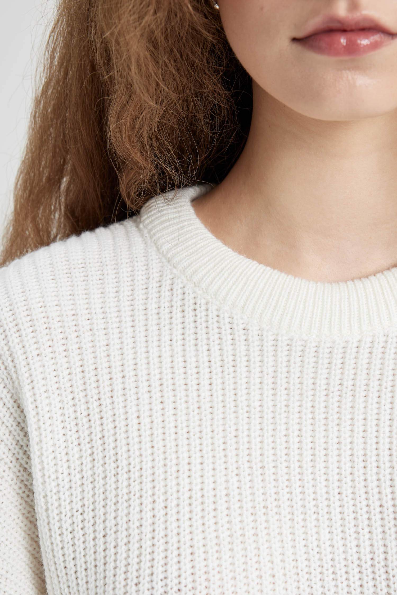 Regular Fit Bisiklet Yaka Selanik Kumaş Basic Düz Triko Kazak