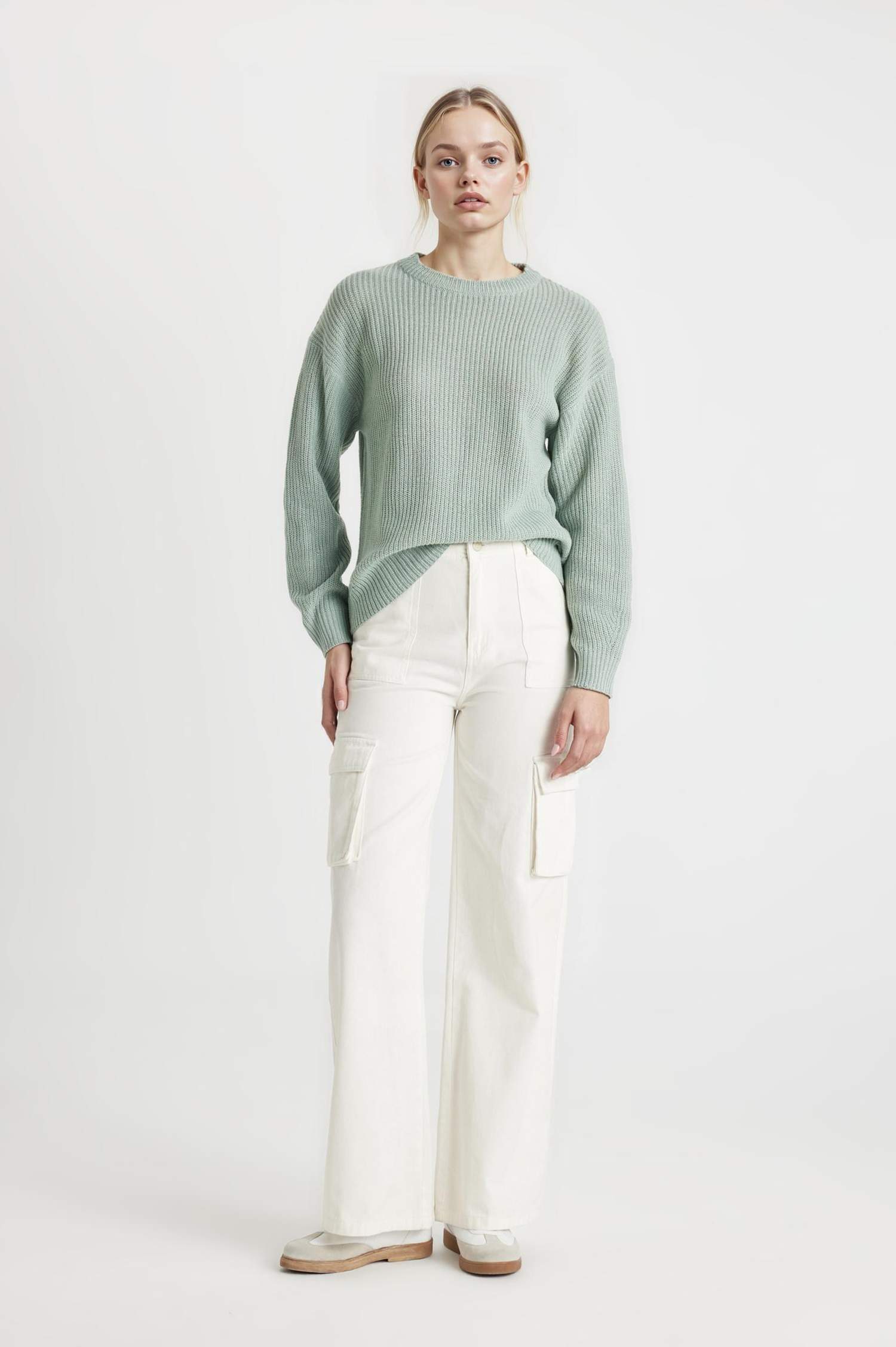 بلوز صوف قصة عادية بياخة مستديرة