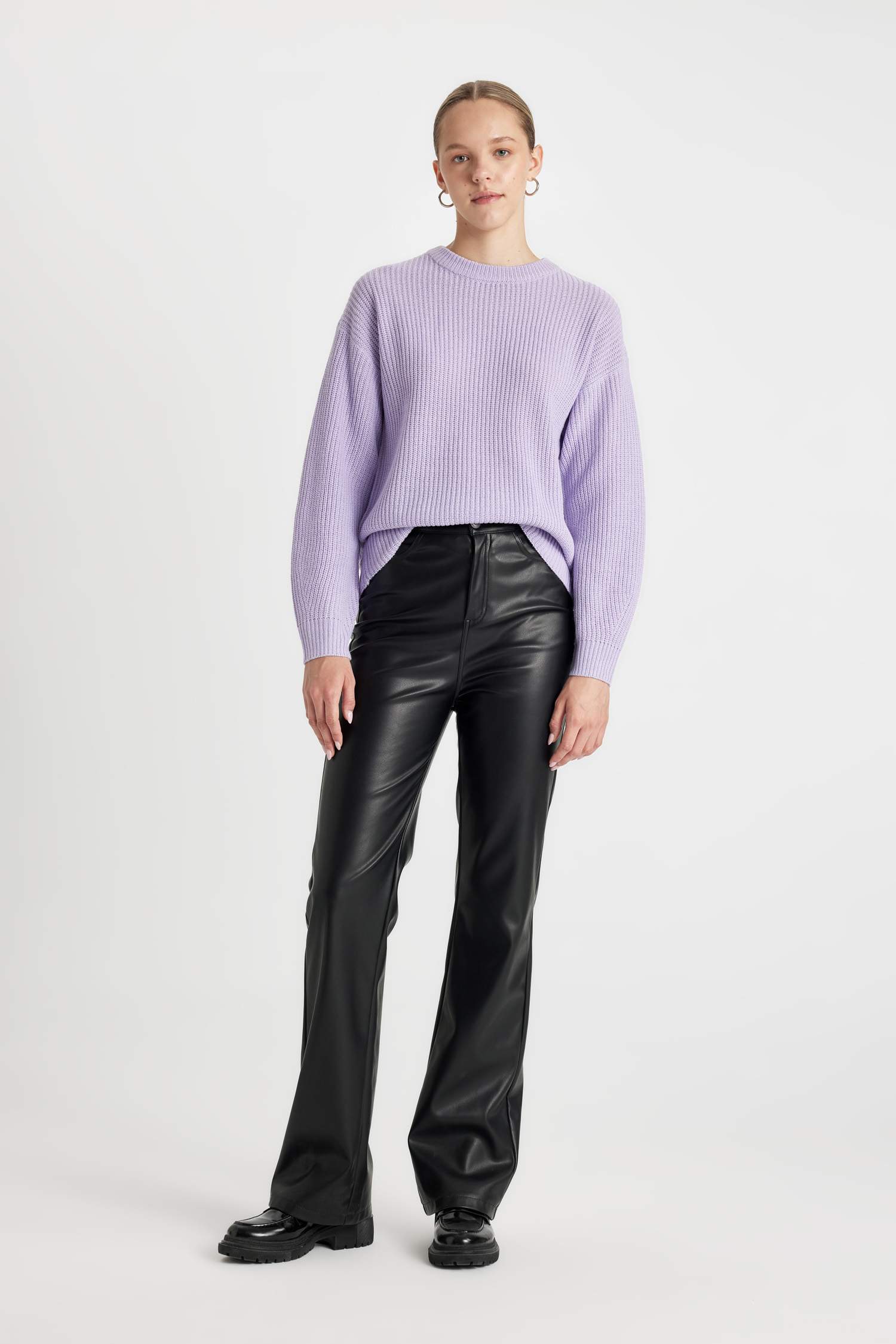 Regular Fit Bisiklet Yaka Selanik Kumaş Basic Düz Triko Kazak