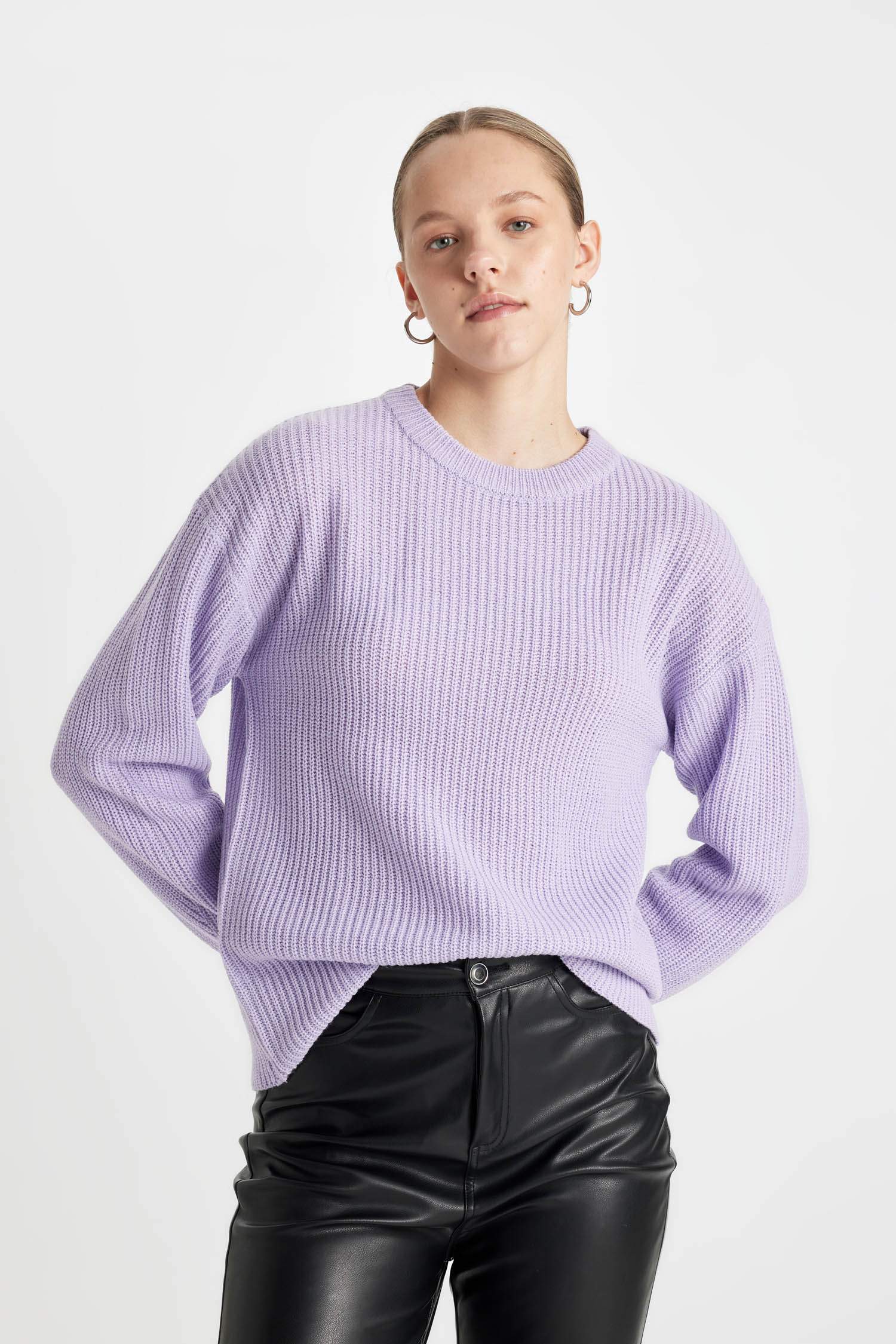 Regular Fit Bisiklet Yaka Selanik Kumaş Basic Düz Triko Kazak