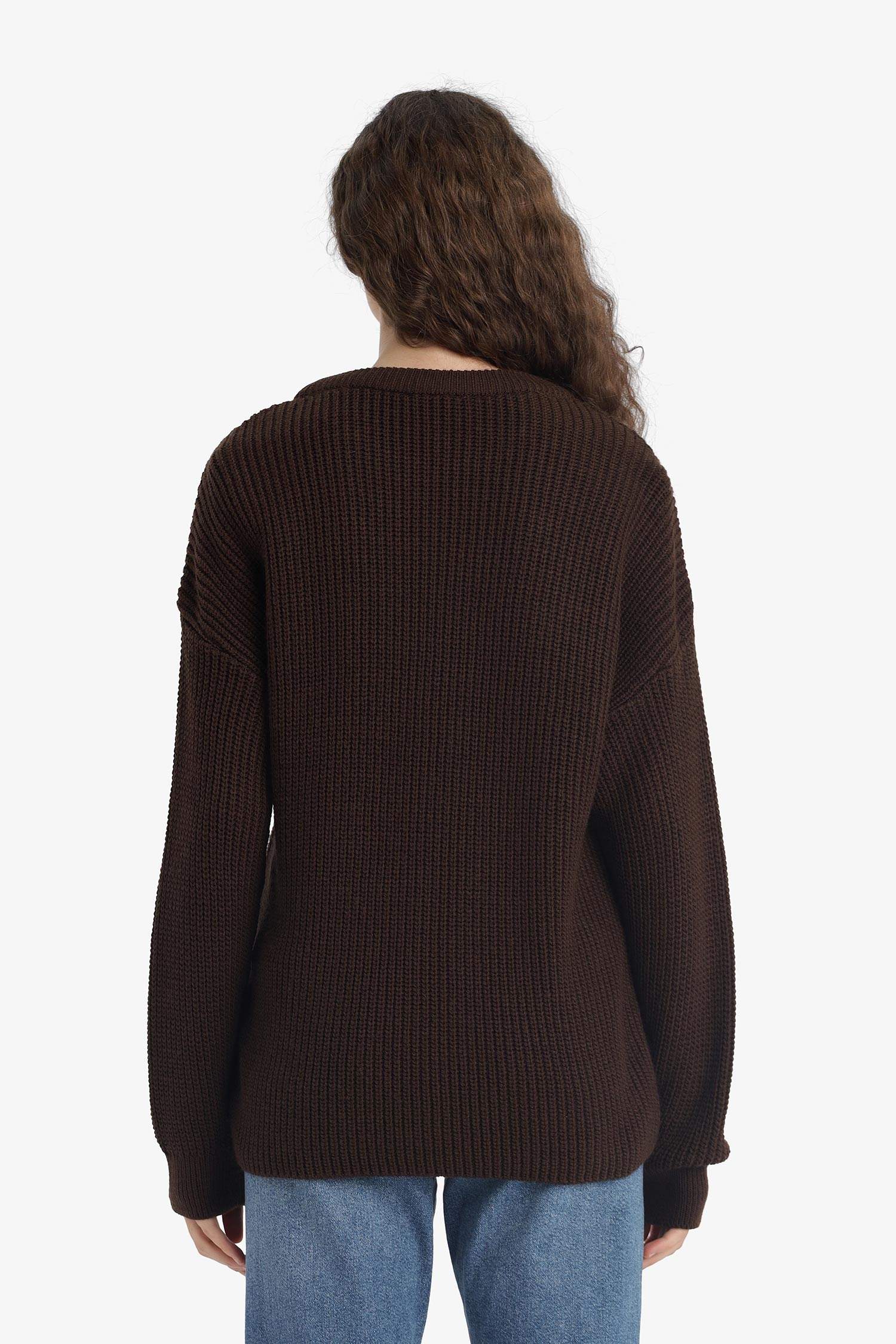 بلوفر تريكو قصة عادية برقبة مستديرة