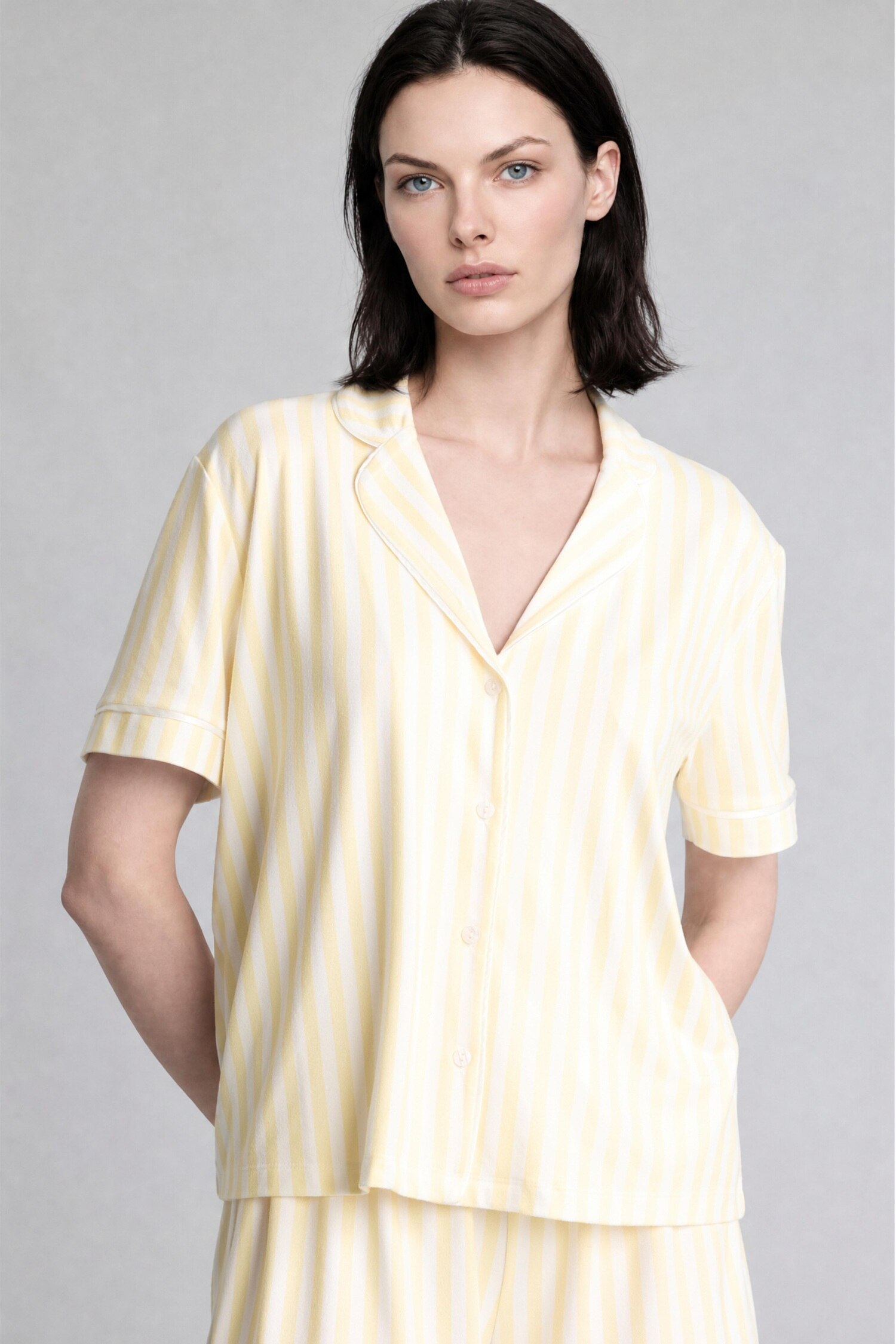 DeFacto Ultra Yumuşak Softshell Şort Tişört Pijama Takımı görsel 3