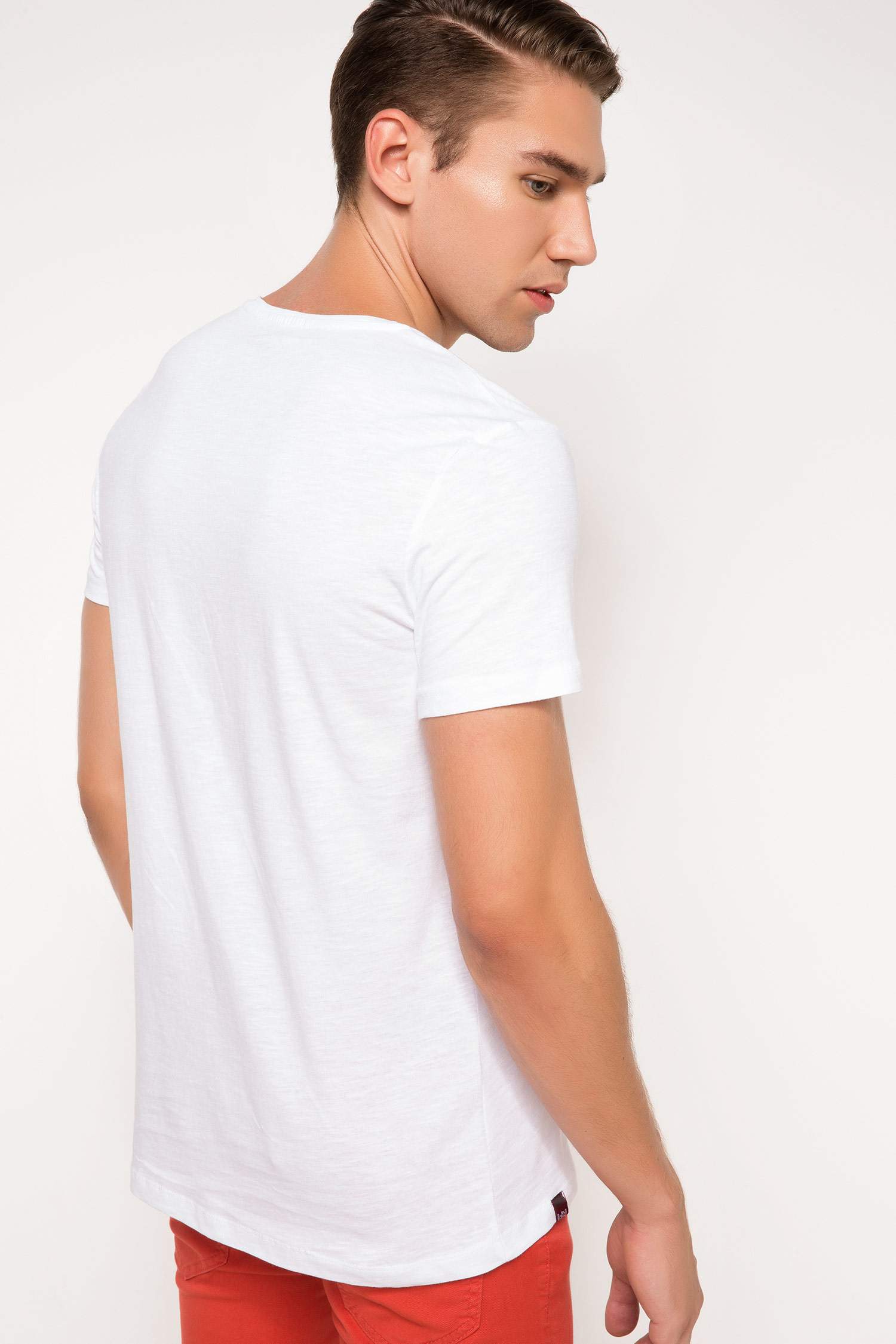 Defacto L#L Baskılı T-shirt. 3
