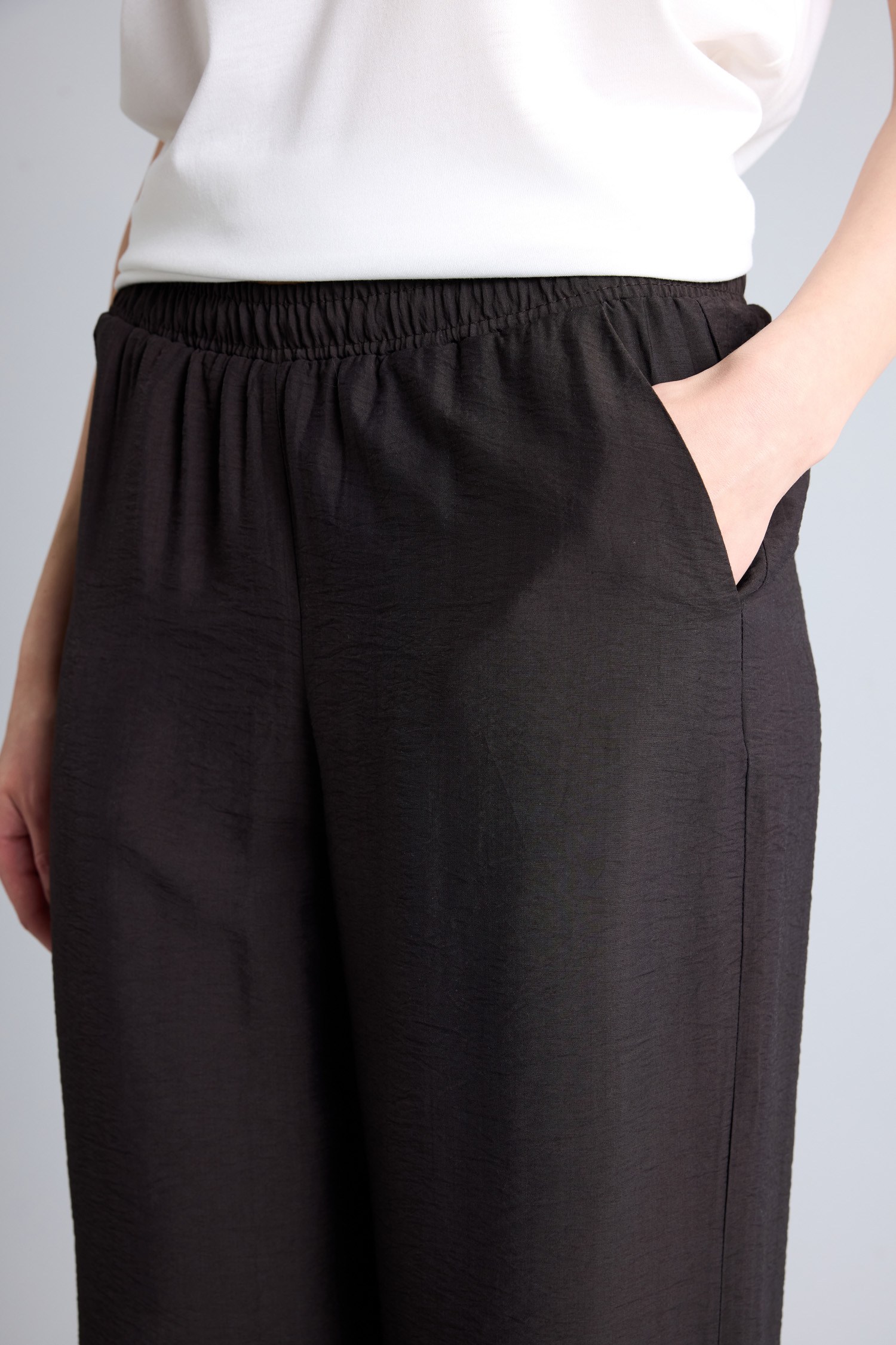 DeFacto Straight Fit Düz Paça Pantolon görsel 4