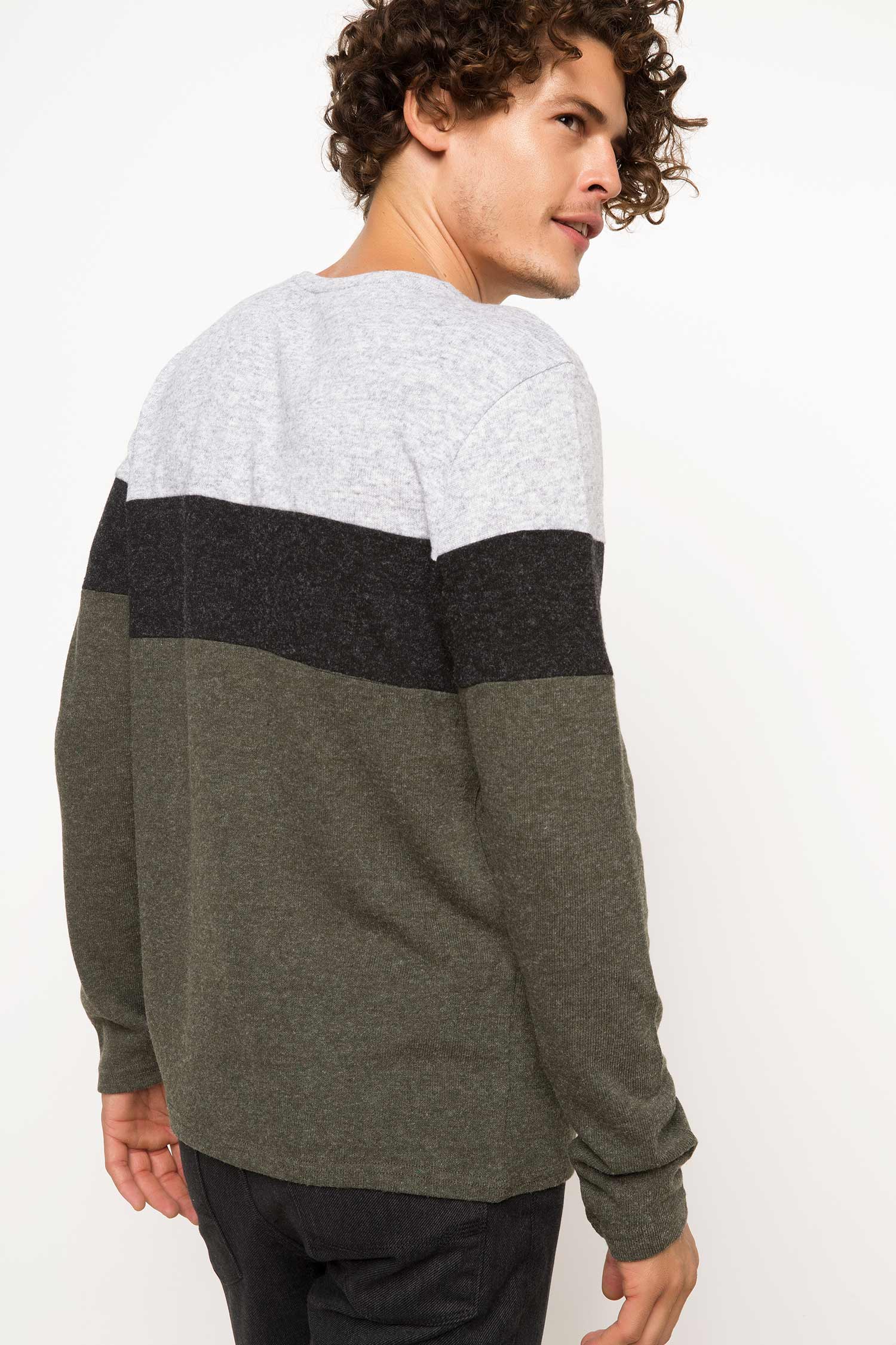 Defacto Çizgili Sweatshirt. 3