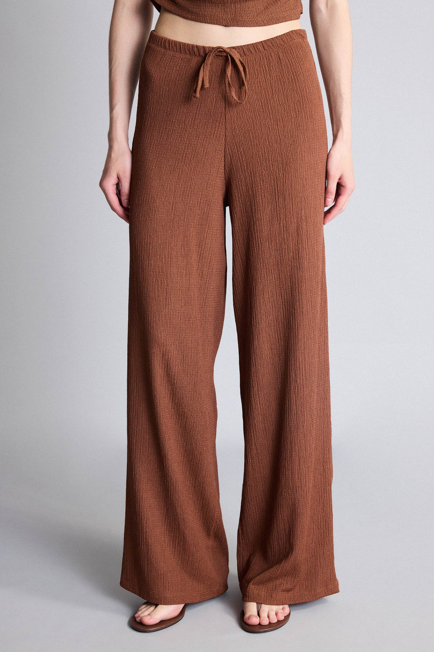 DeFacto Straight Fit Kırışık Dokulu Pantolon görsel 3
