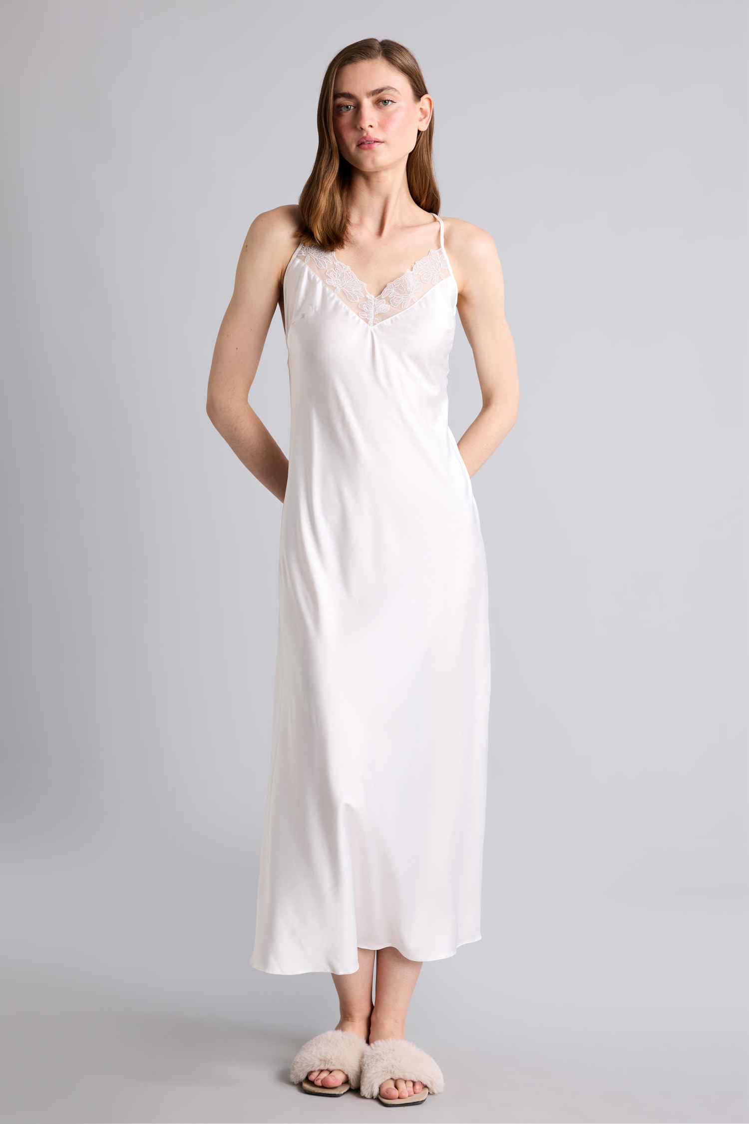 DeFacto Relaxed Fit Kolsuz Saten Gecelik