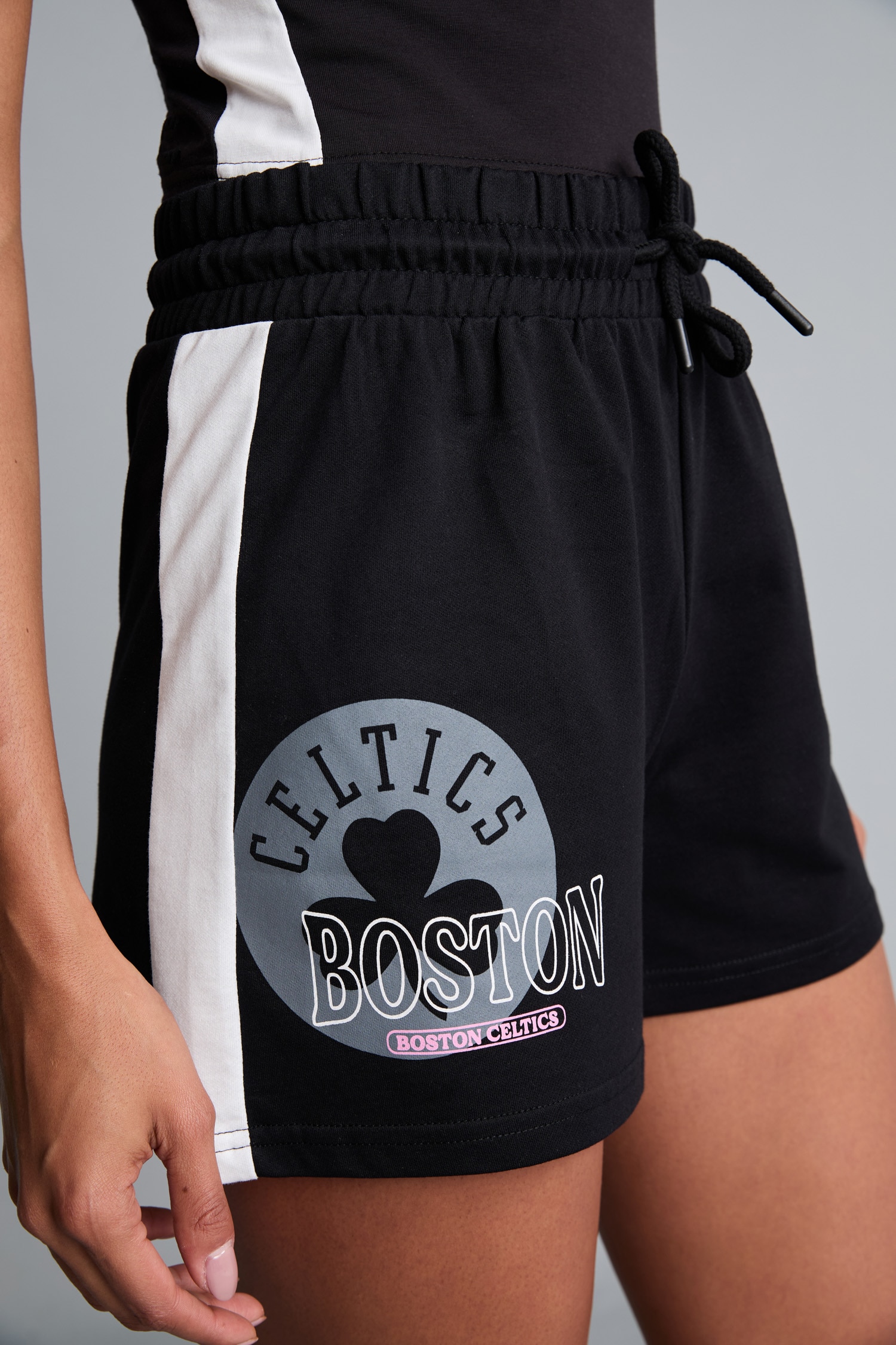 DeFacto NBA Boston Celtıcs Lisanslı Kısa Paça Şort görsel 5
