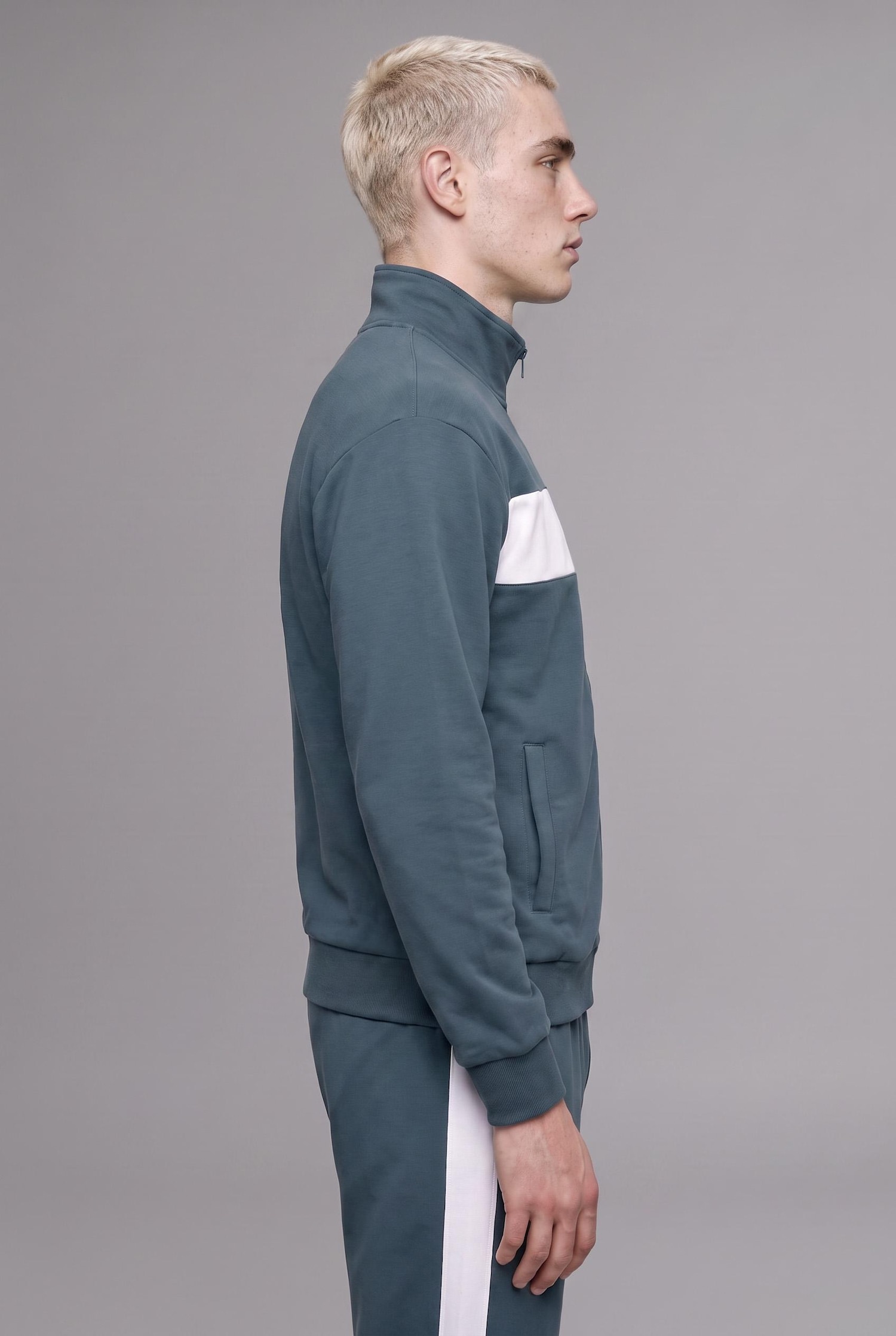 DeFacto Boxy Fit Fermuarlı Şeritli Sweatshirt Hırka görsel 3