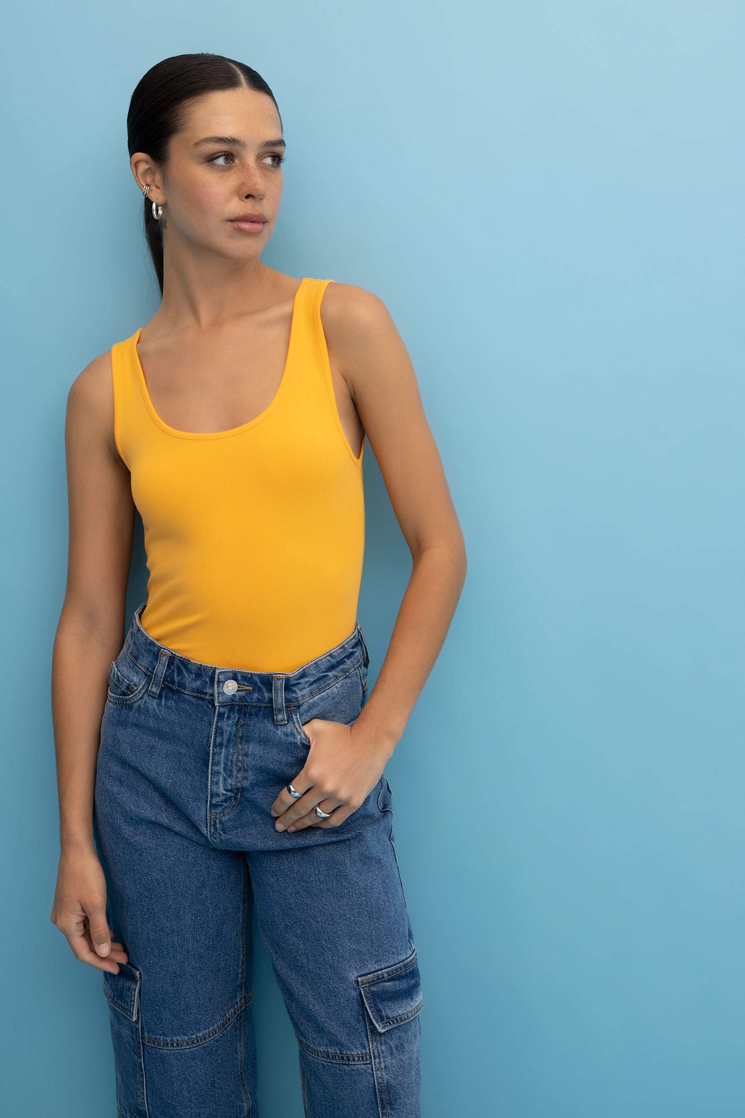 Slim Fit Dar Kesim U Yaka Basic Düz Atlet