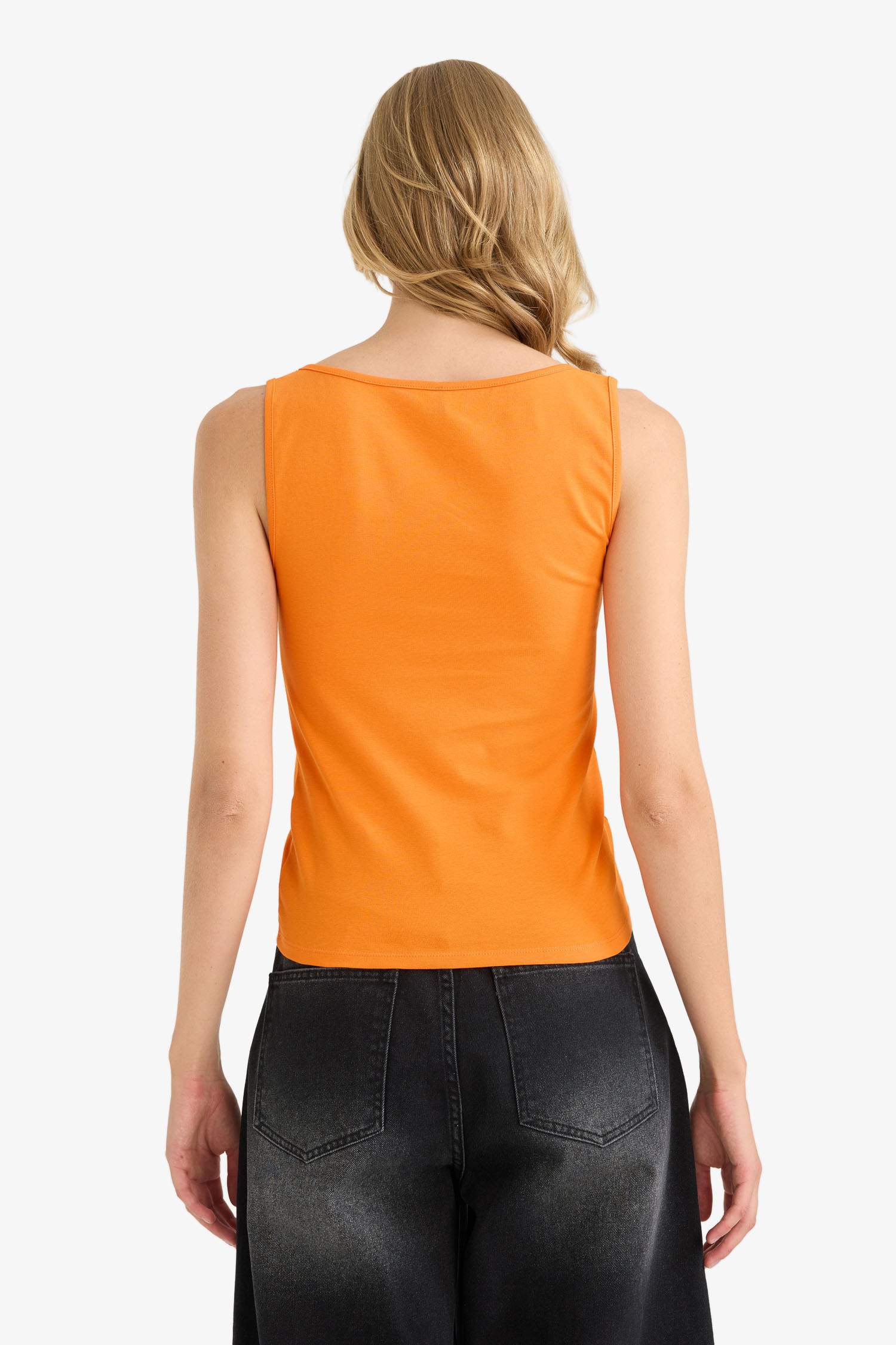 Slim Fit Dar Kesim Basic Düz Yuvarlak Yaka Atlet