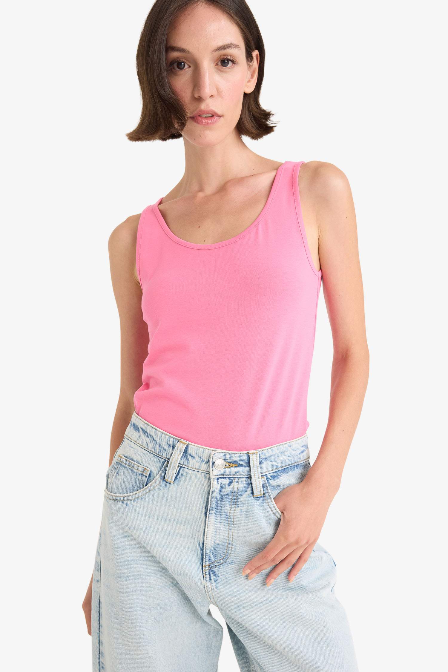 Slim Fit Dar Kesim Basic Düz Yuvarlak Yaka Atlet