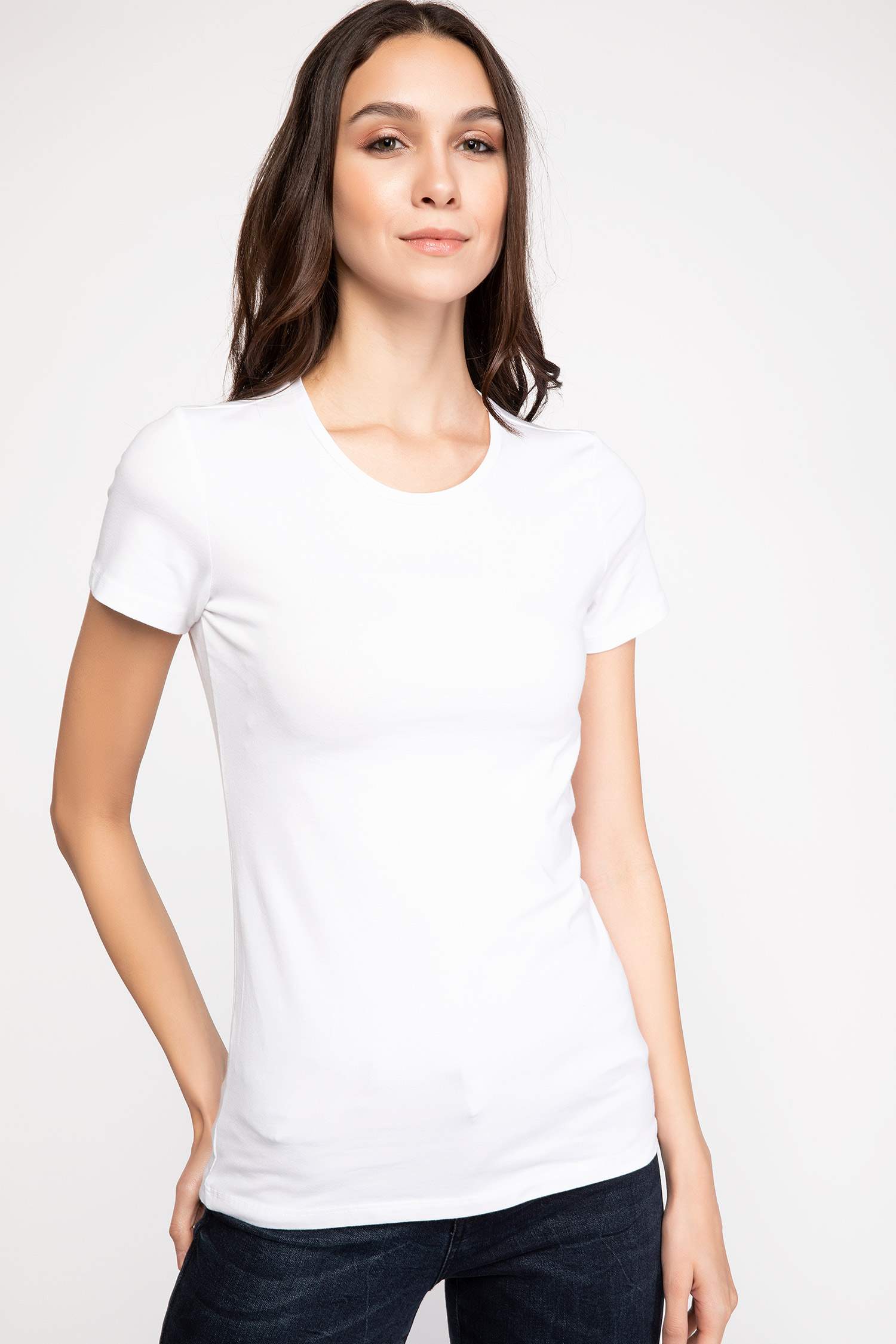 Defacto Basic T-shirt. 3