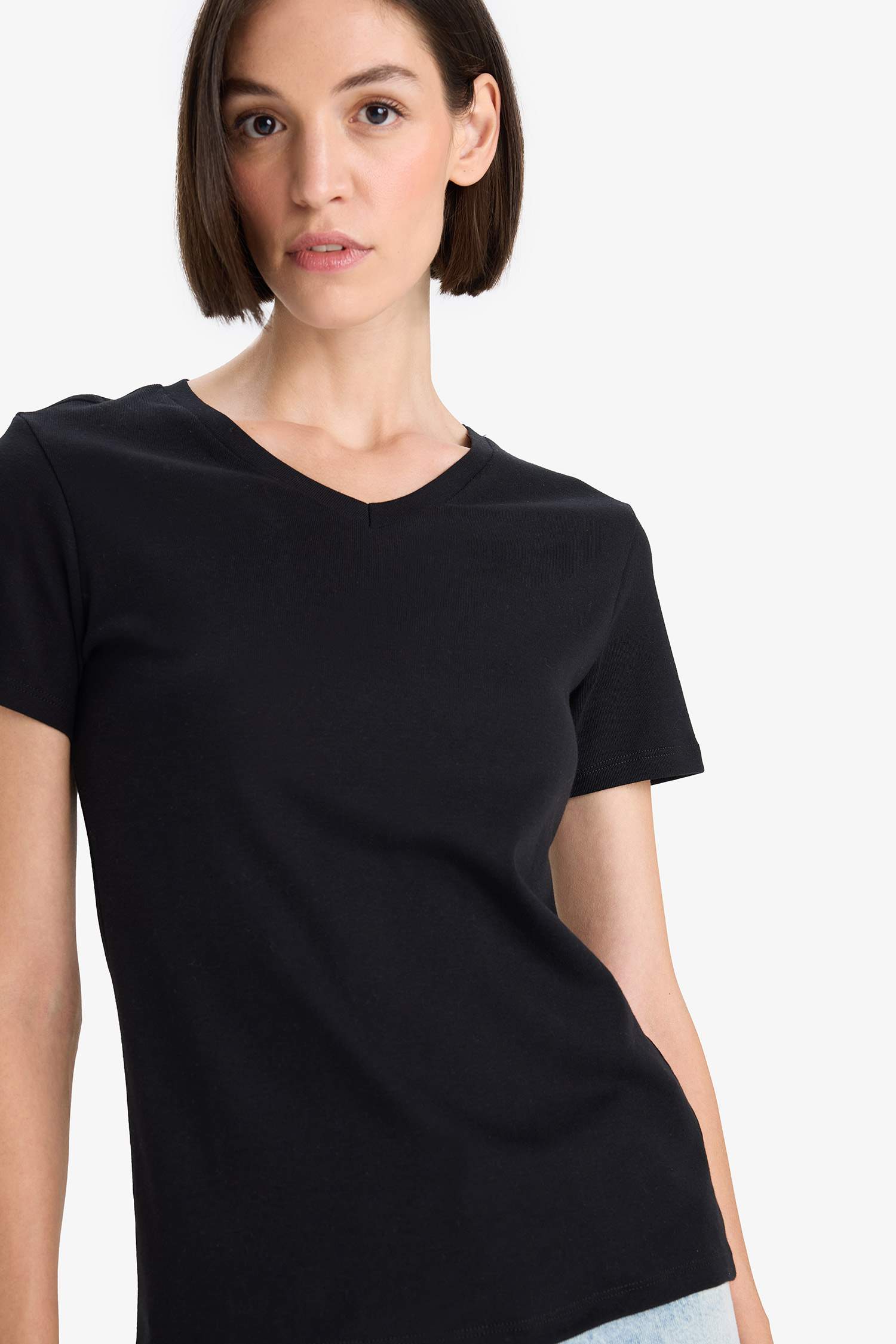 Slim Fit V-Neck Basic Black T-Shirt